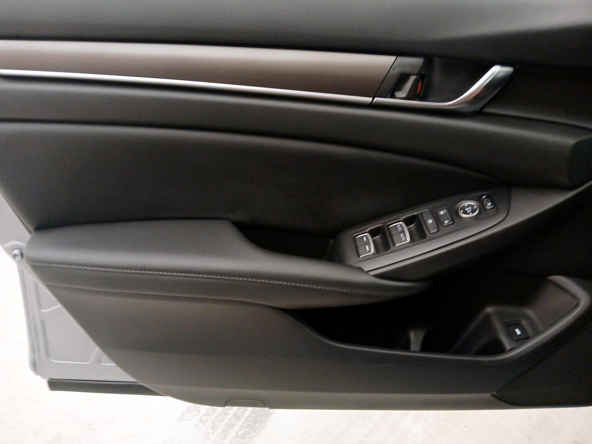 Thumbnail: 2021 Honda Accord - 12