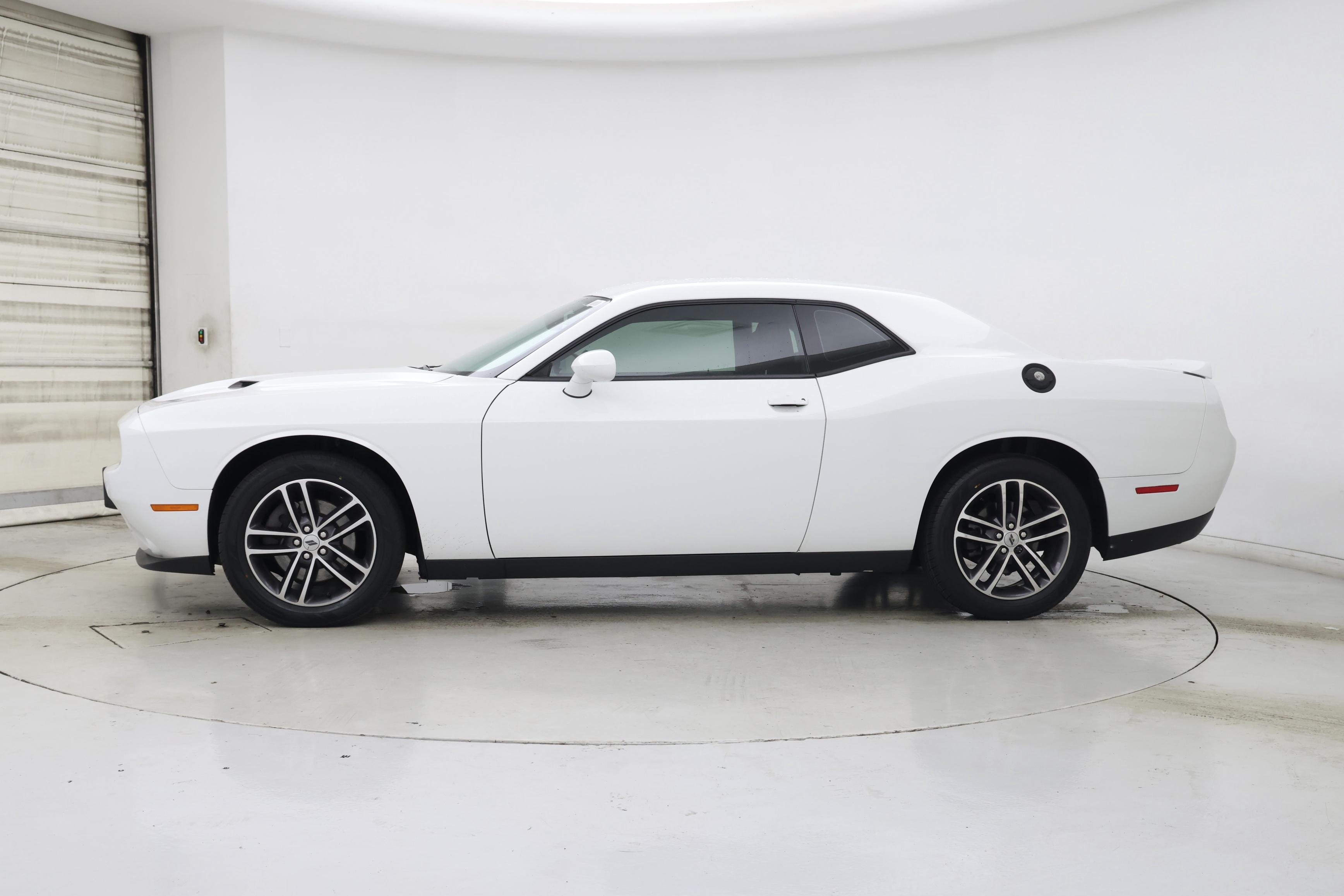 Thumbnail: 2019 Dodge Challenger - 3