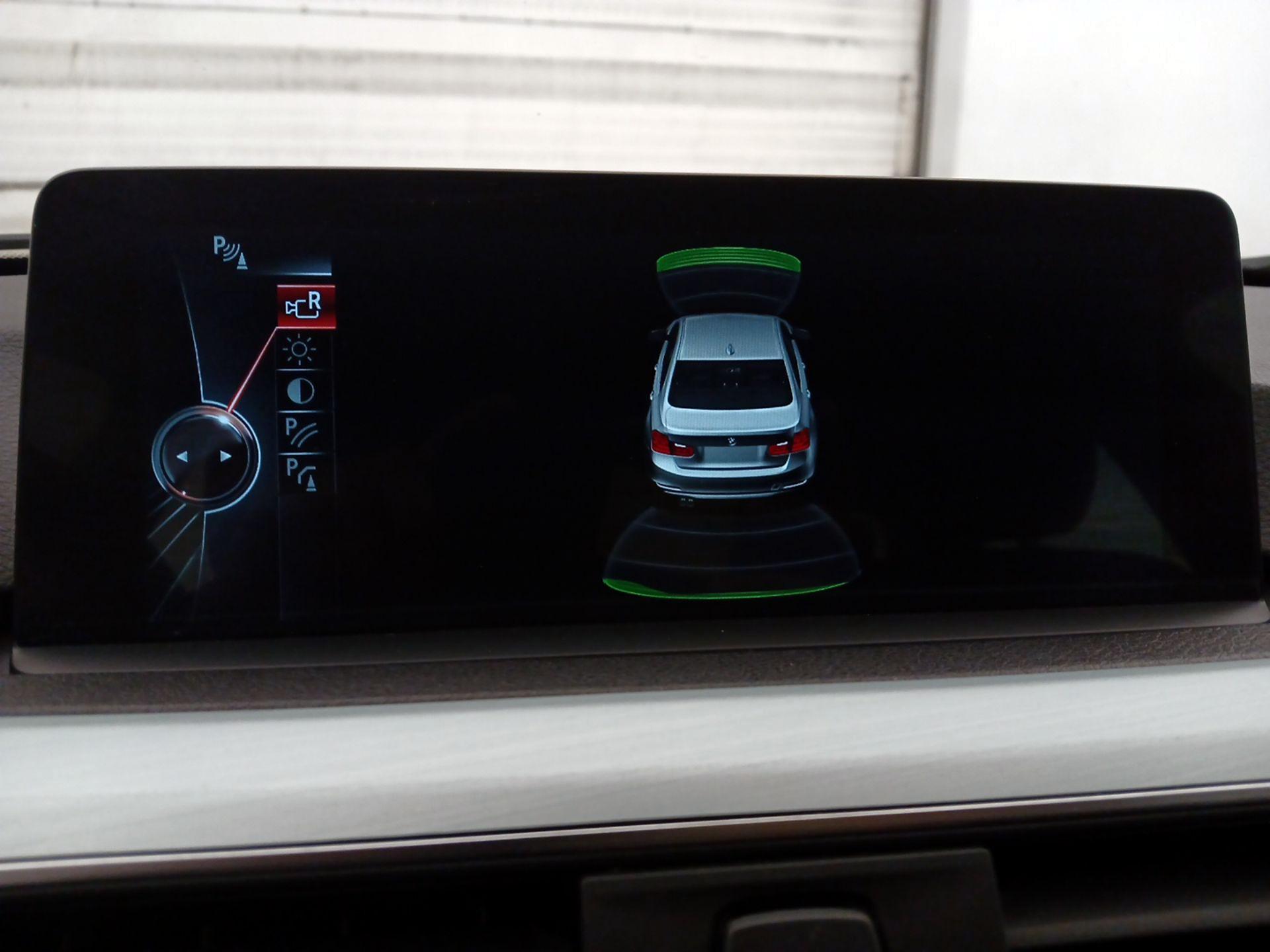 Thumbnail: 2016 BMW 3 Series - 15