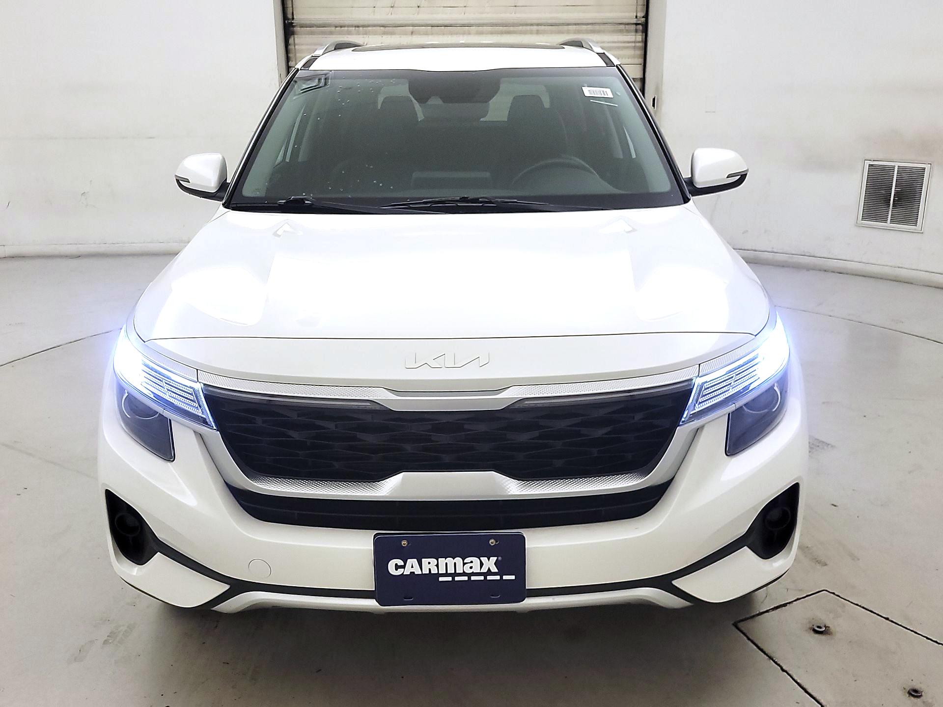 Thumbnail: 2022 Kia Seltos - 2