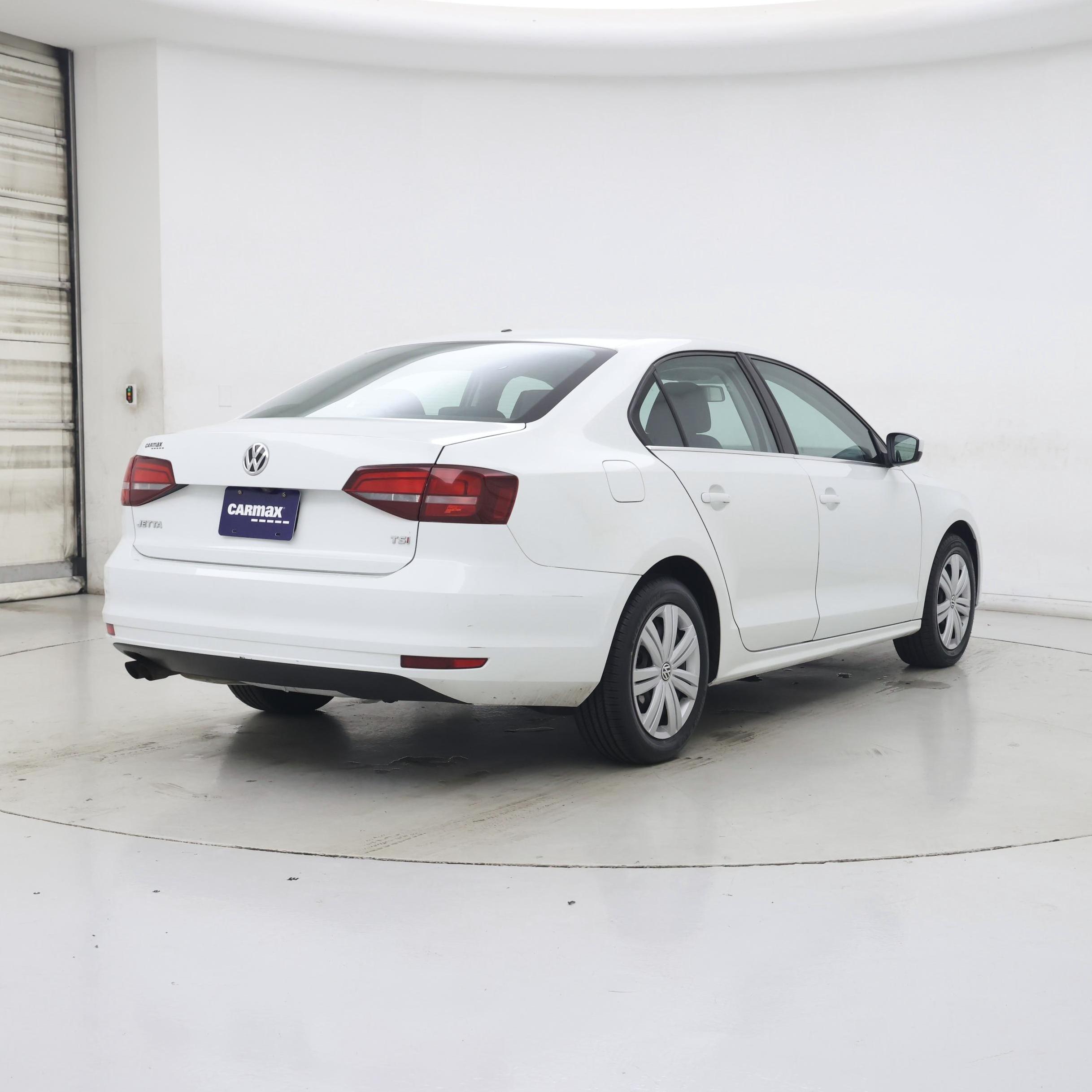 Thumbnail: 2017 Volkswagen Jetta - 8
