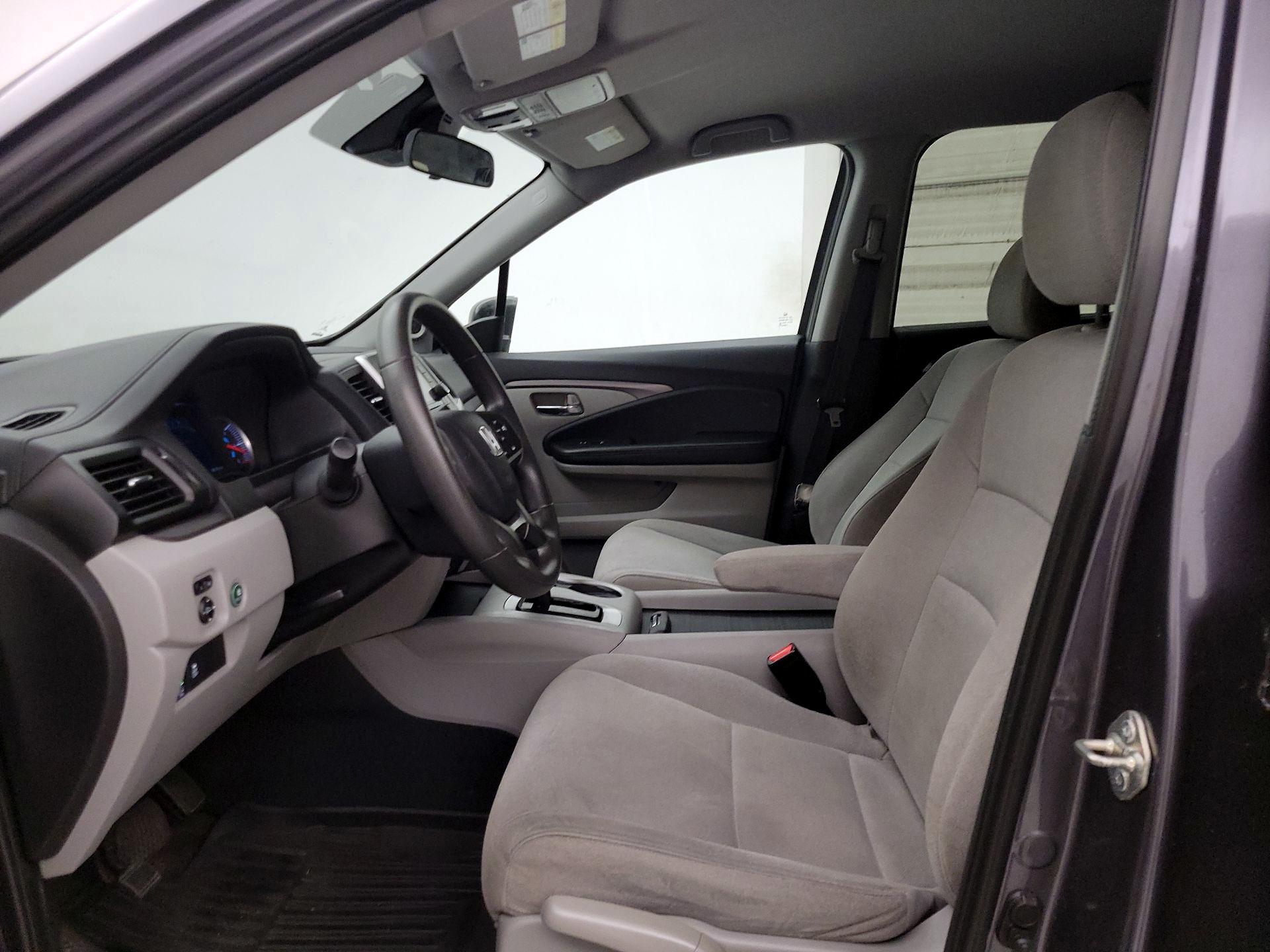 Thumbnail: 2020 Honda Pilot - 11