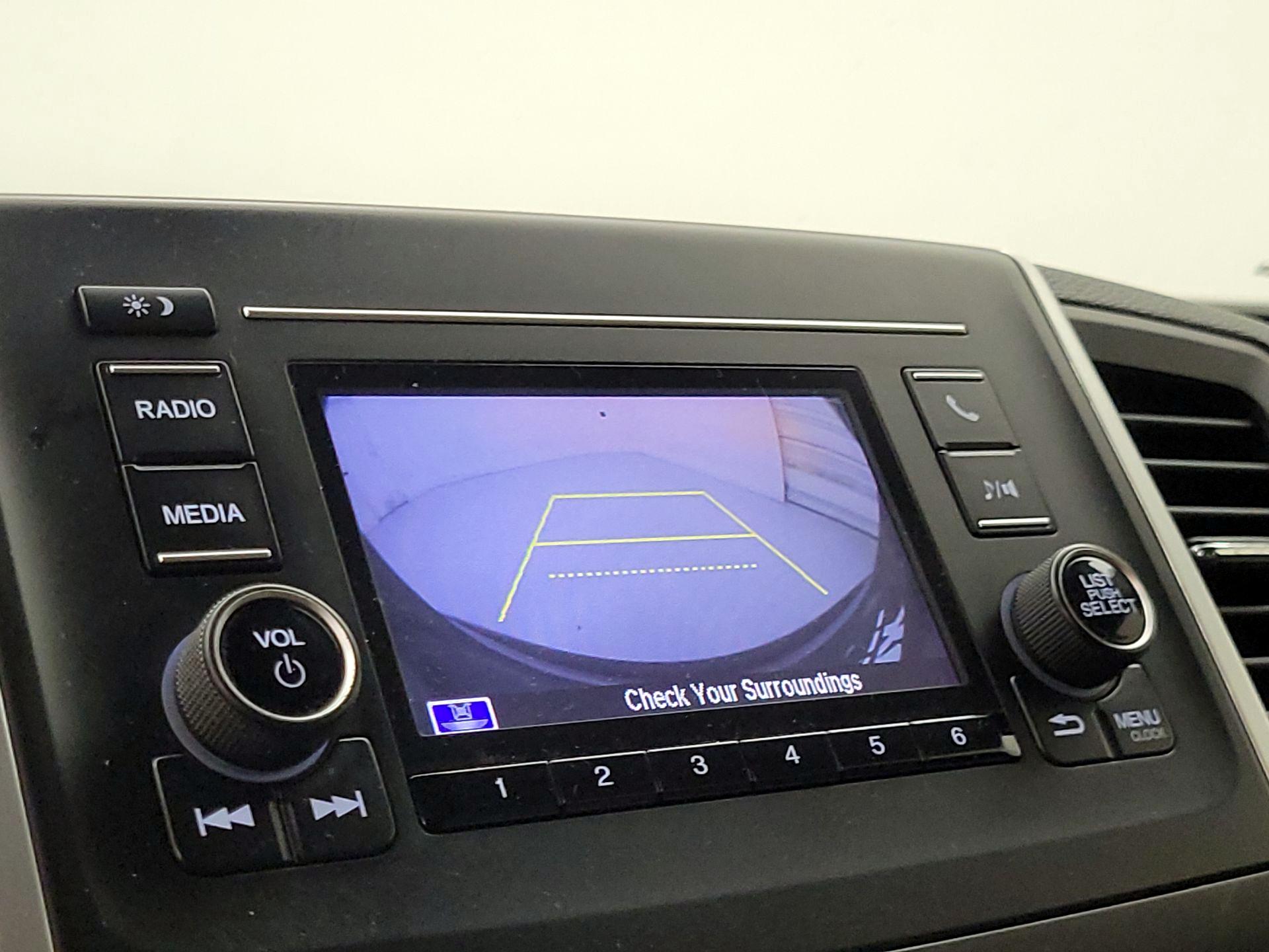 Thumbnail: 2020 Honda Pilot - 14