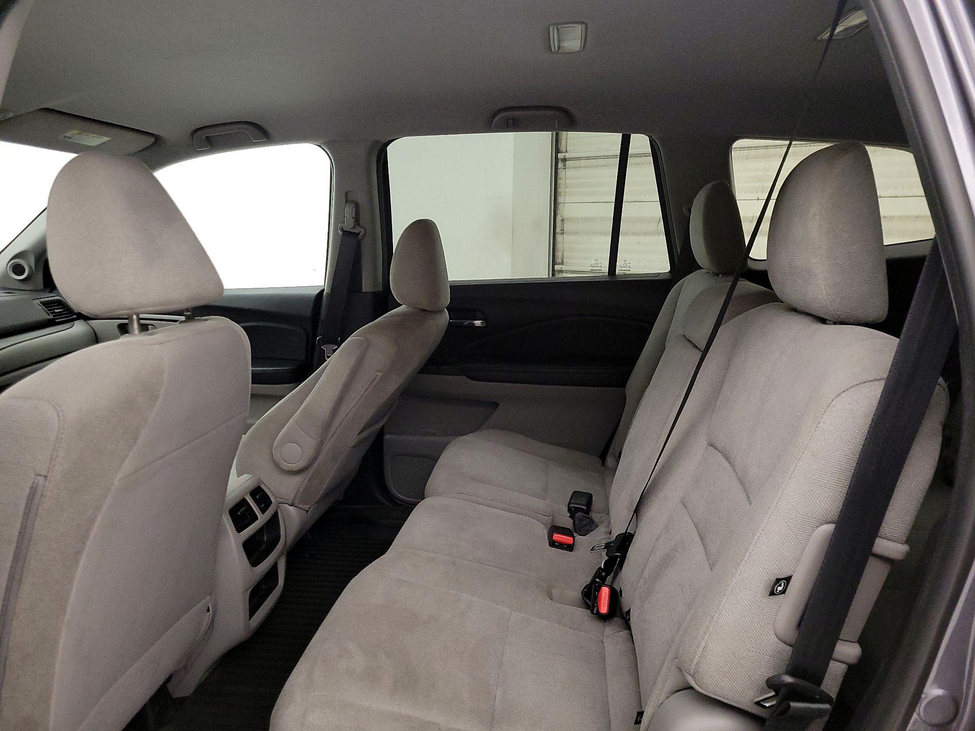 Thumbnail: 2020 Honda Pilot - 19