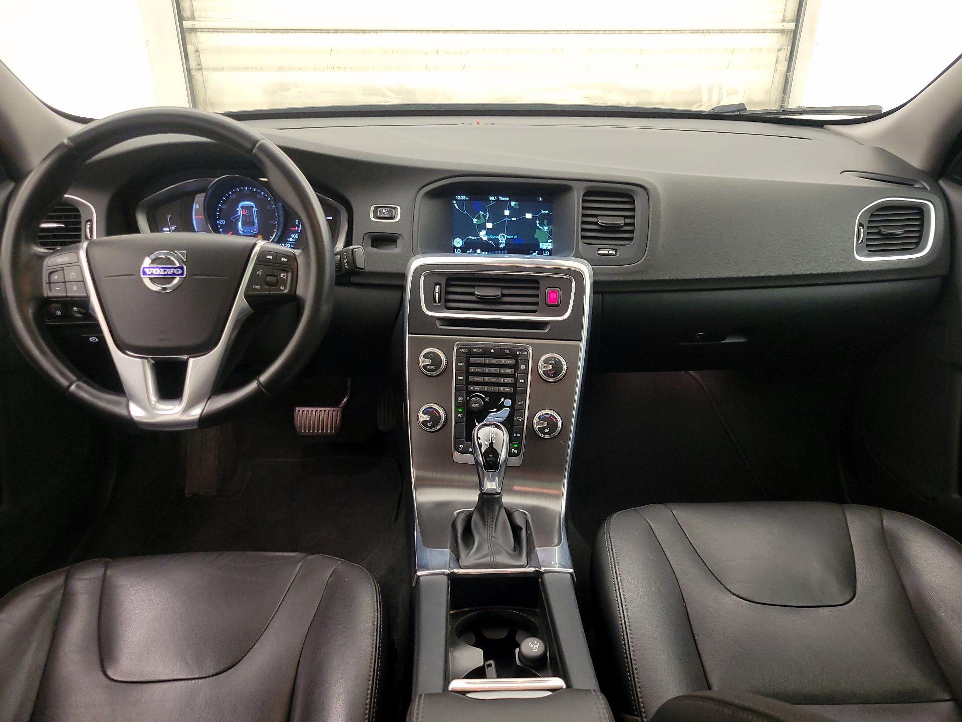 Thumbnail: 2016 Volvo S60 - 9