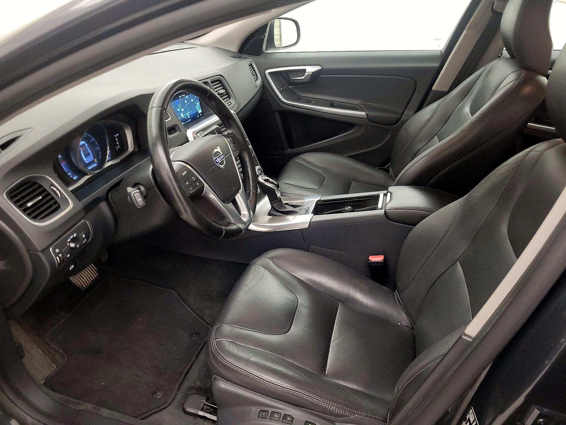 Thumbnail: 2016 Volvo S60 - 11
