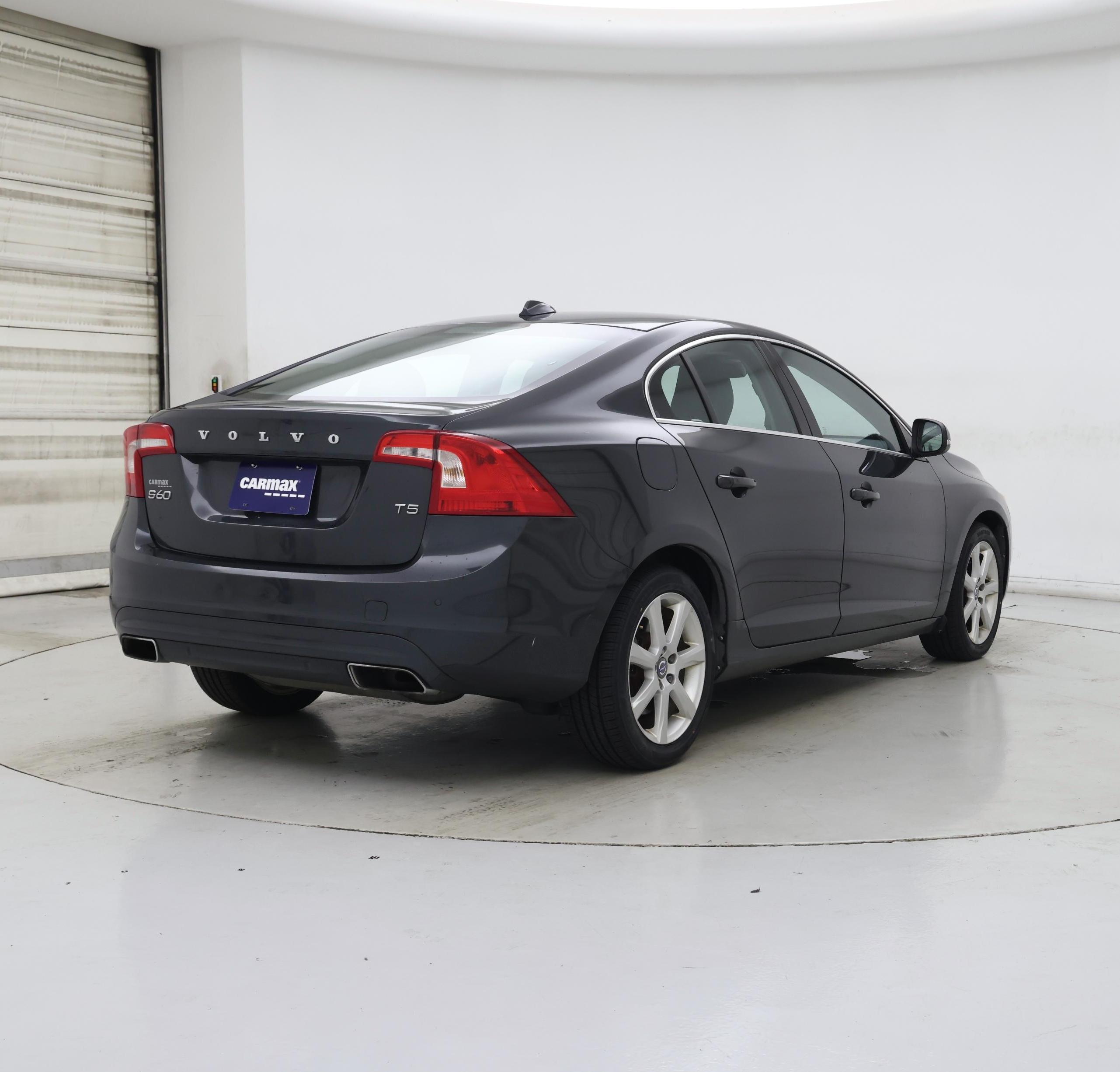 Thumbnail: 2016 Volvo S60 - 8
