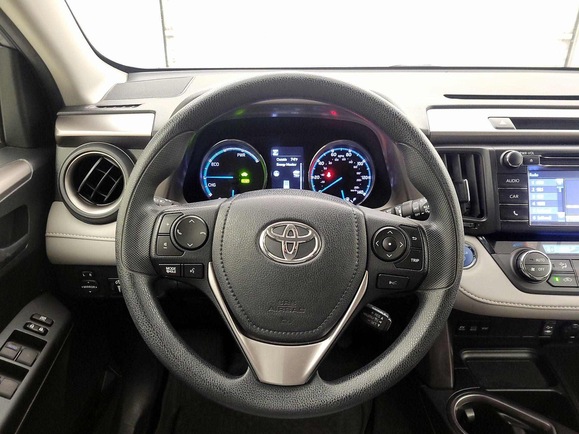 Thumbnail: 2018 Toyota RAV4 - 10