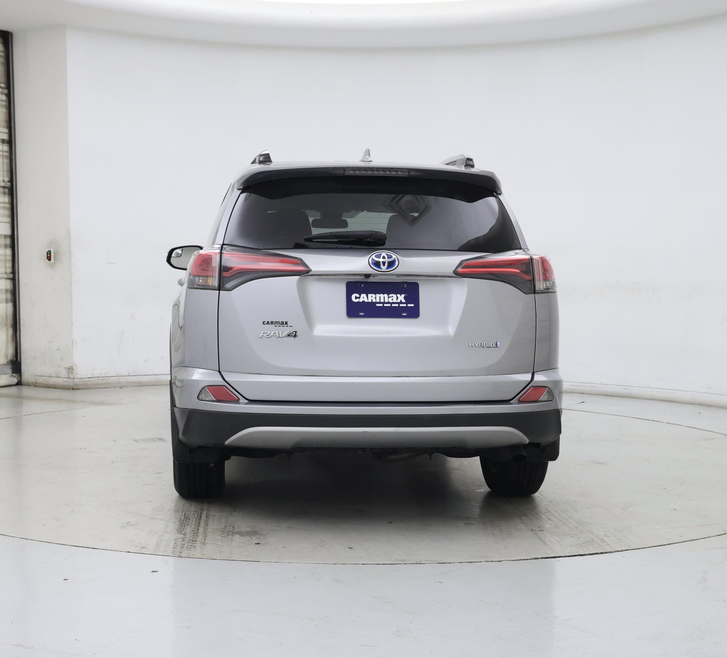 Thumbnail: 2018 Toyota RAV4 - 6