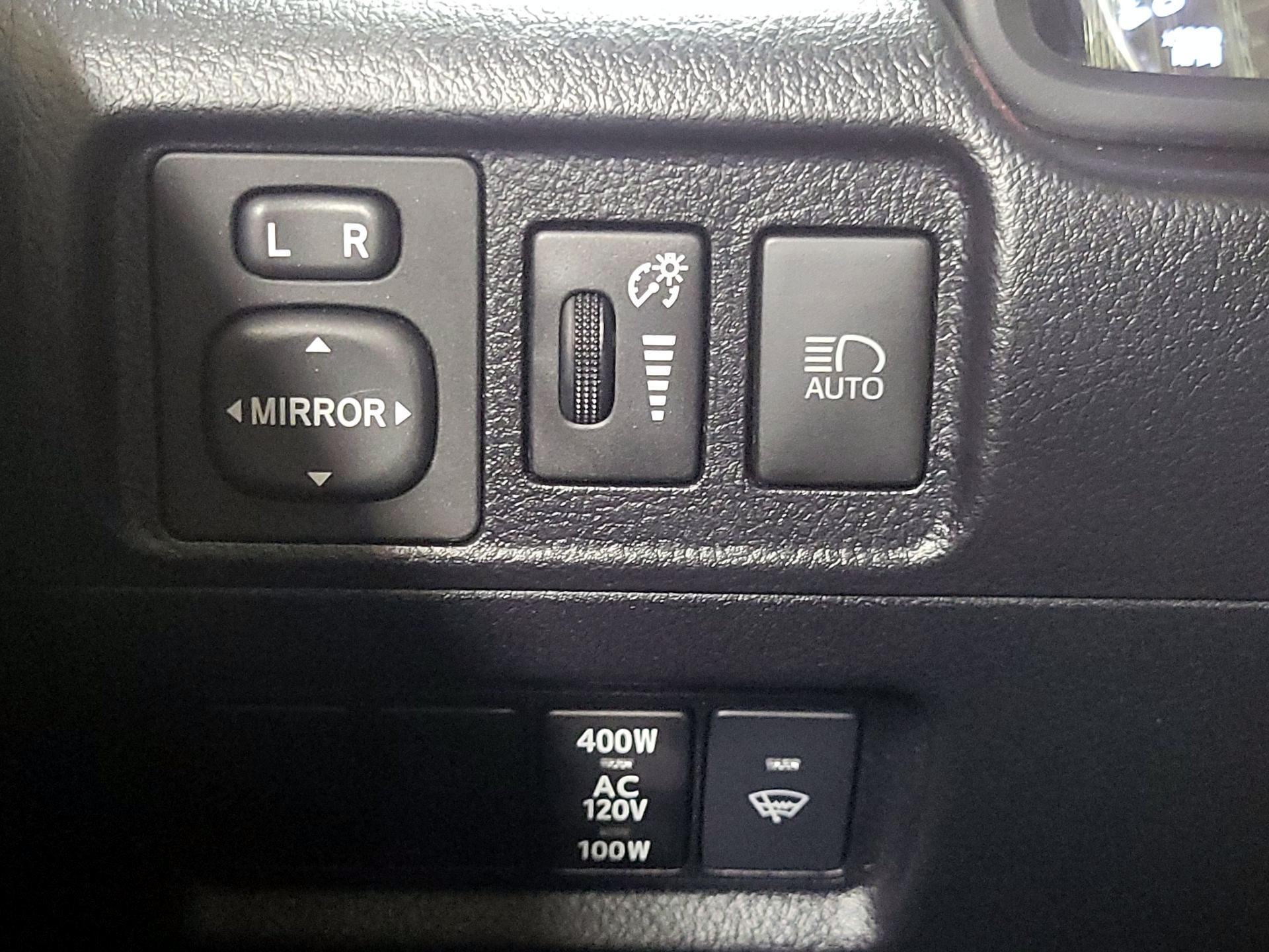 Thumbnail: 2023 Toyota 4Runner - 13