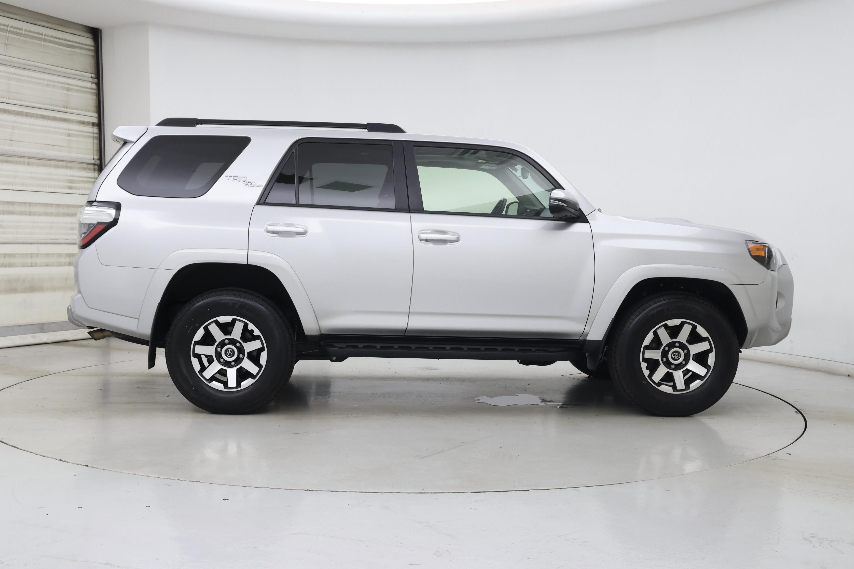 Thumbnail: 2023 Toyota 4Runner - 7