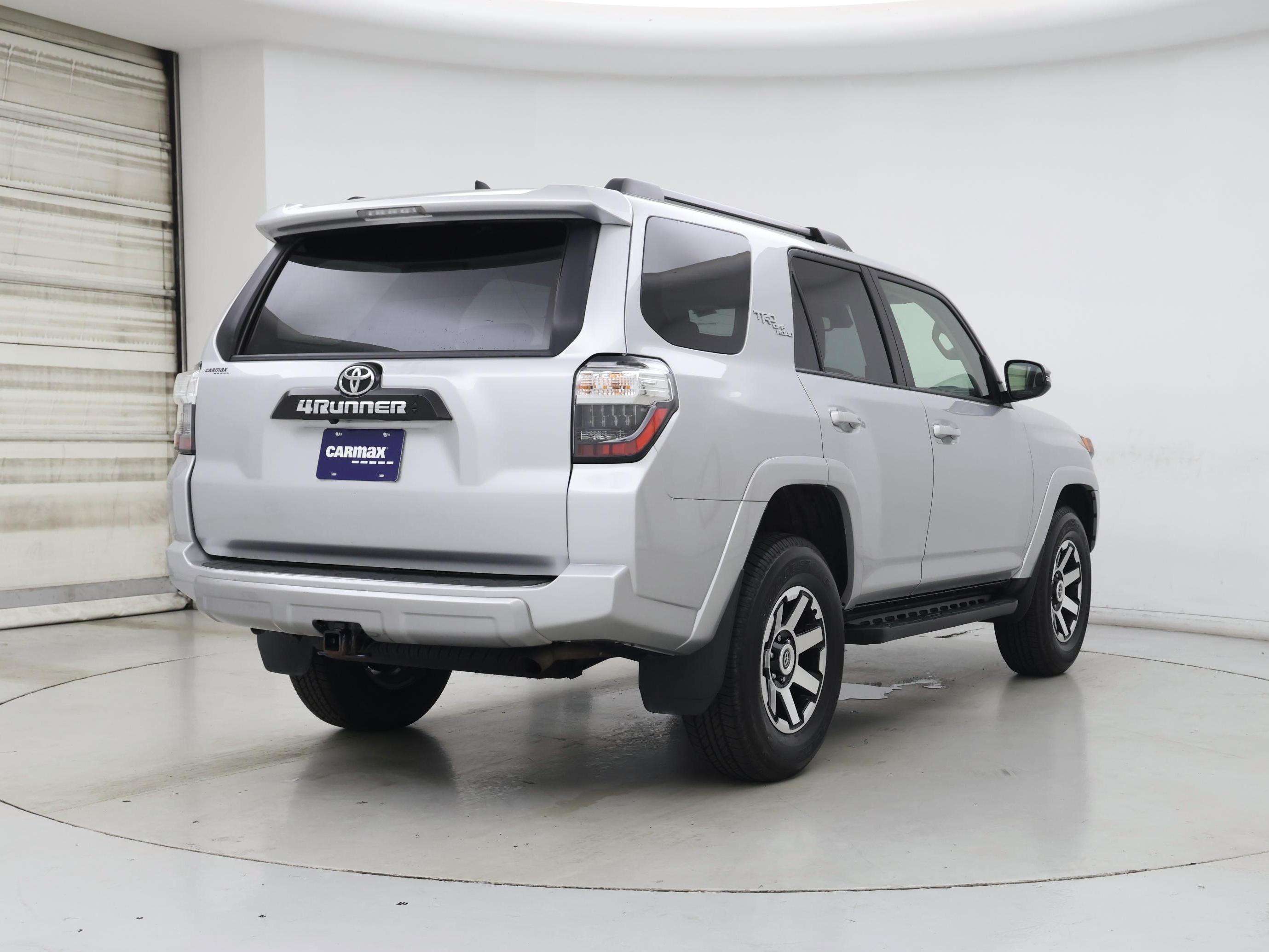 Thumbnail: 2023 Toyota 4Runner - 8