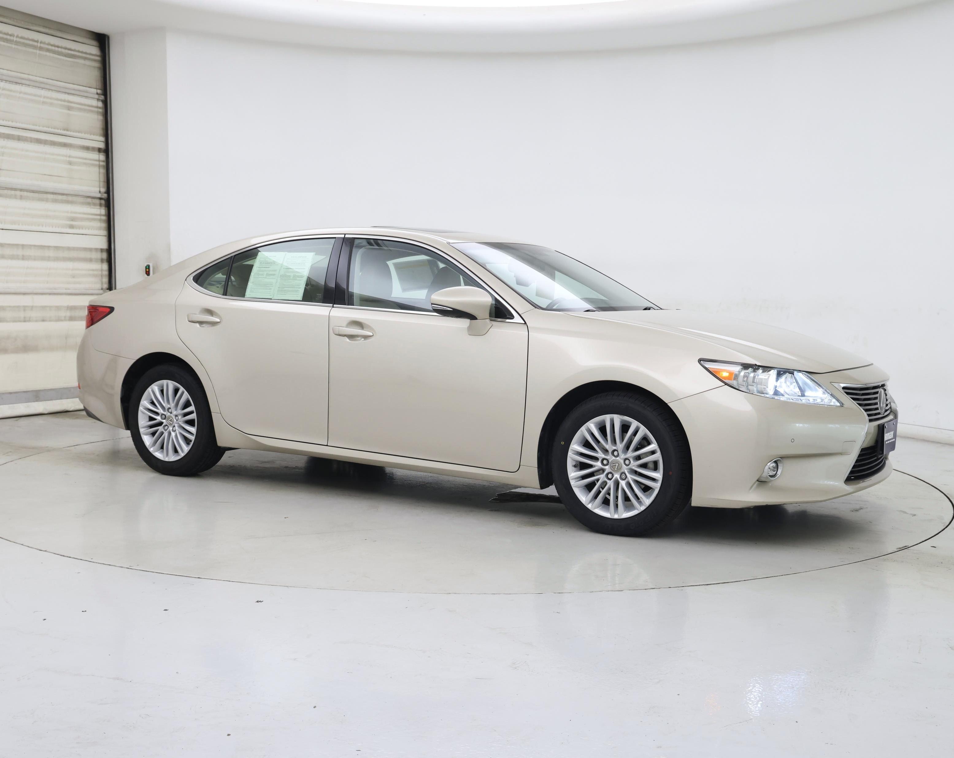 Thumbnail: 2014 Lexus ES - 2