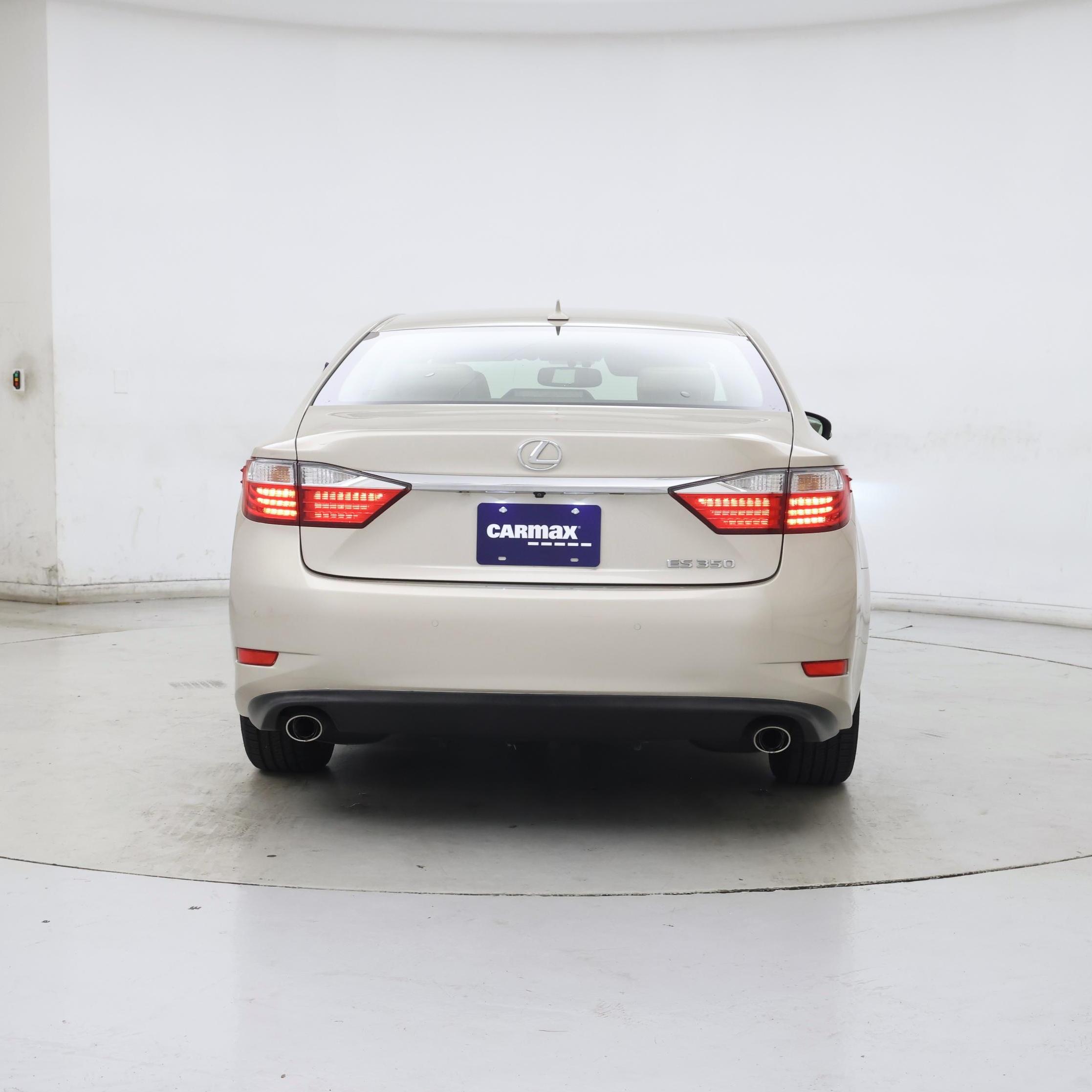 Thumbnail: 2014 Lexus ES - 8