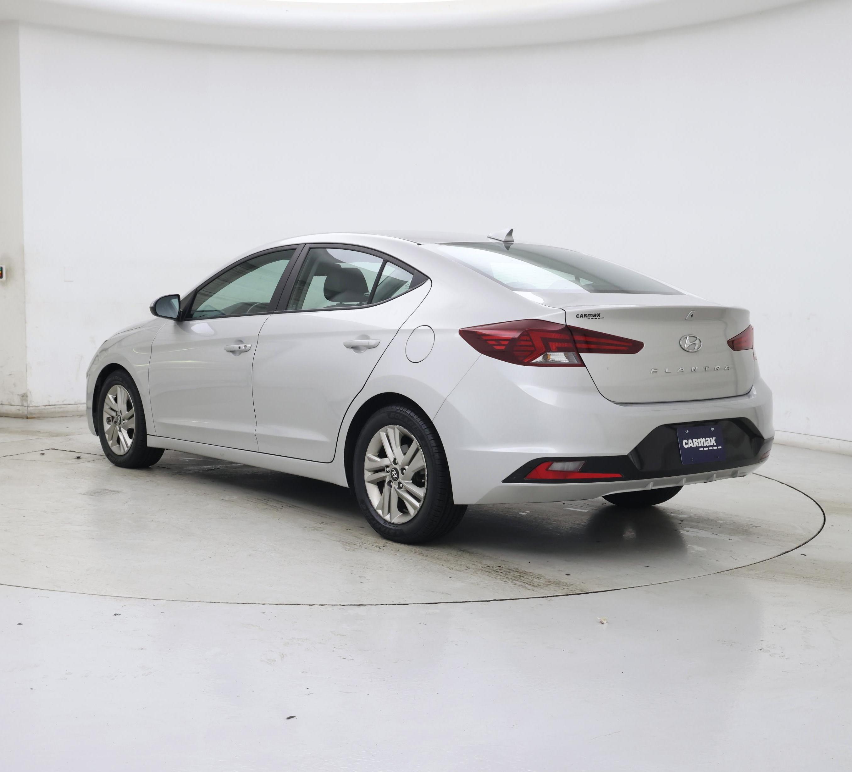 Thumbnail: 2019 Hyundai Elantra - 2