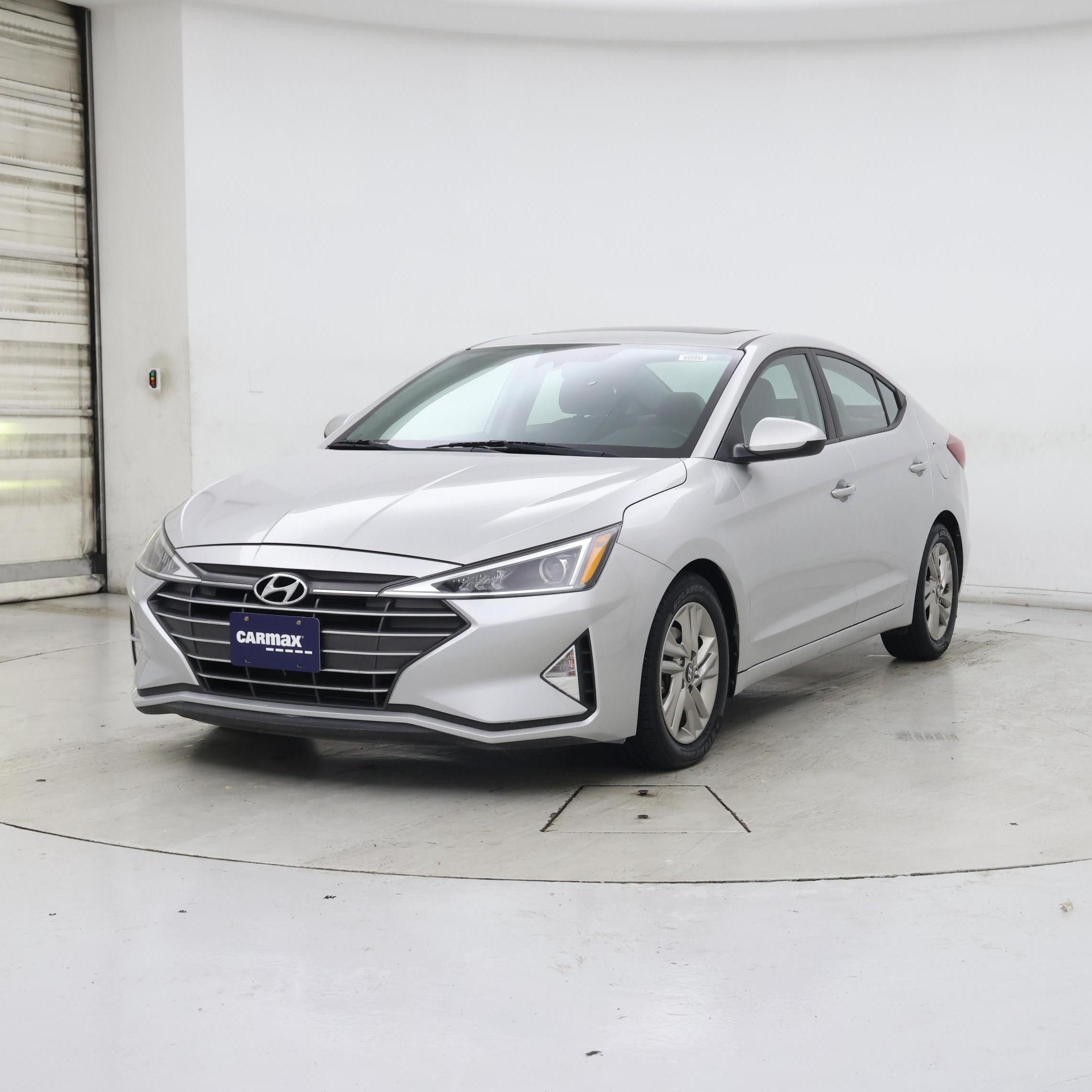Thumbnail: 2019 Hyundai Elantra - 4