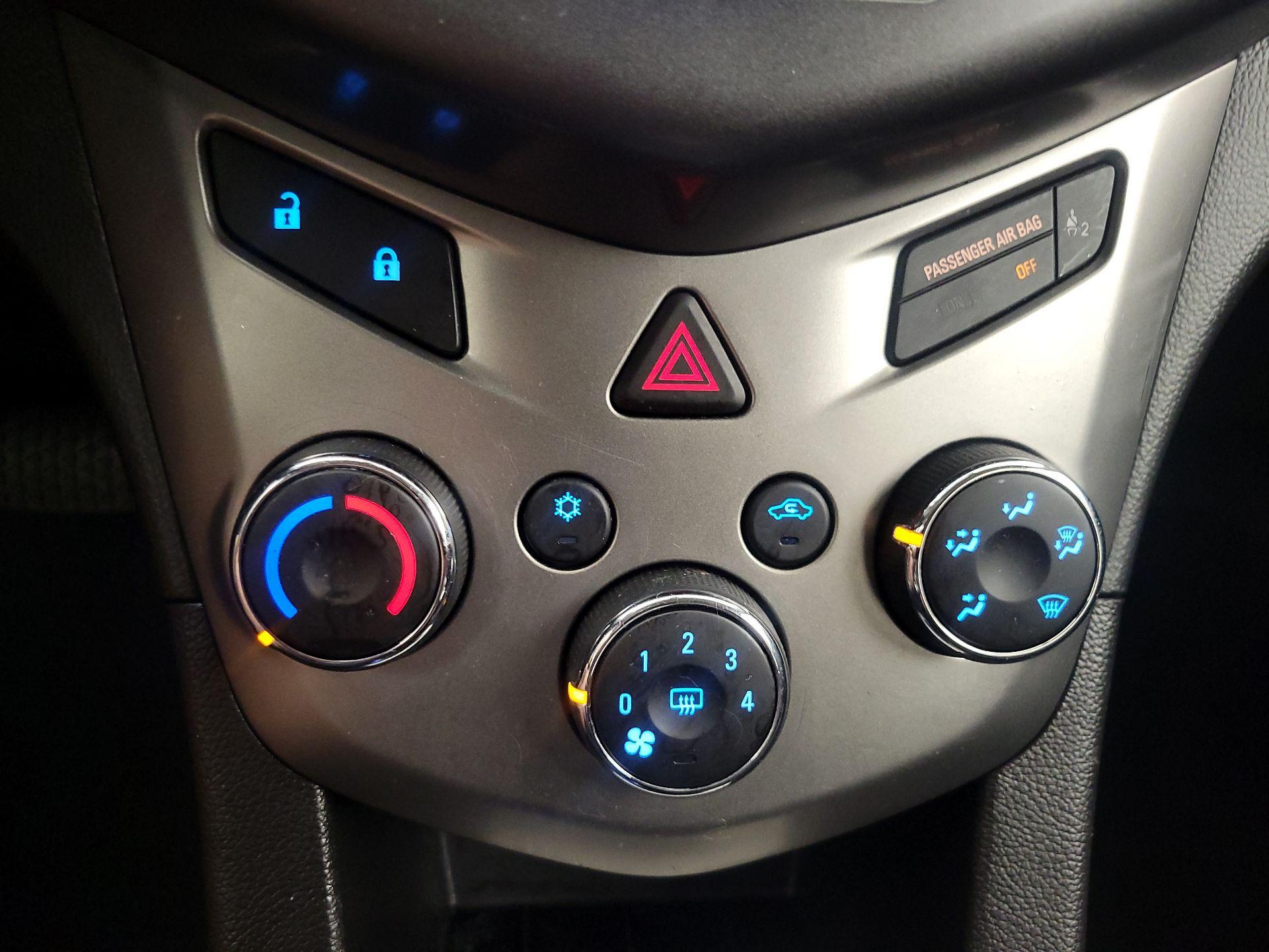 Thumbnail: 2015 Chevrolet Sonic - 15