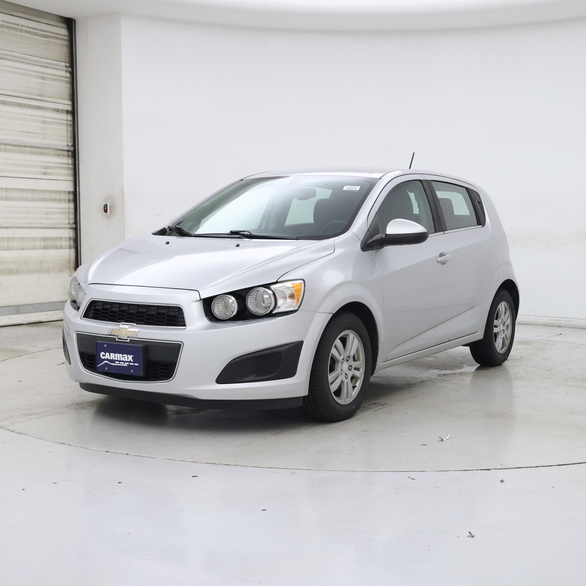 Thumbnail: 2015 Chevrolet Sonic - 4