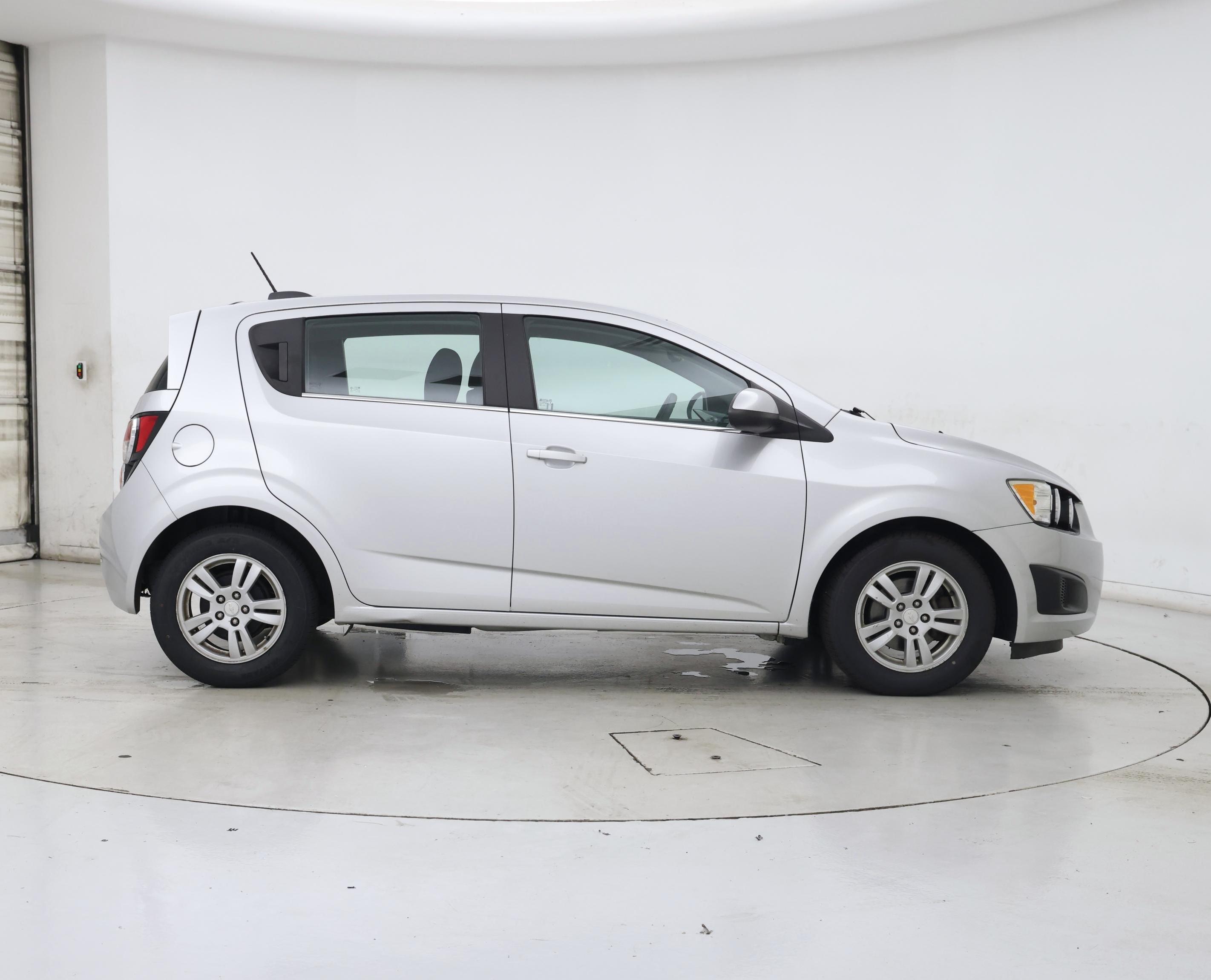 Thumbnail: 2015 Chevrolet Sonic - 7