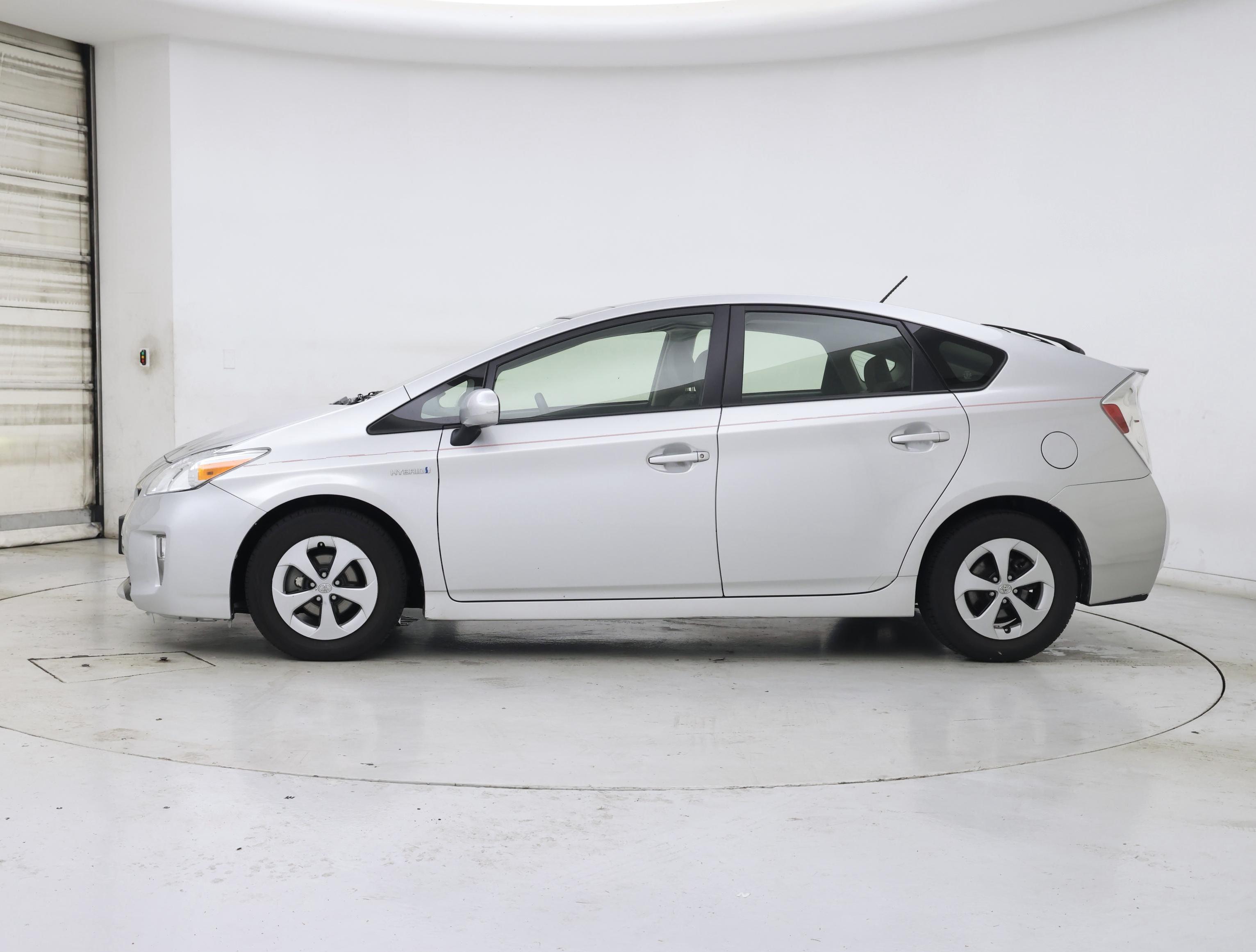 Thumbnail: 2014 Toyota Prius - 3