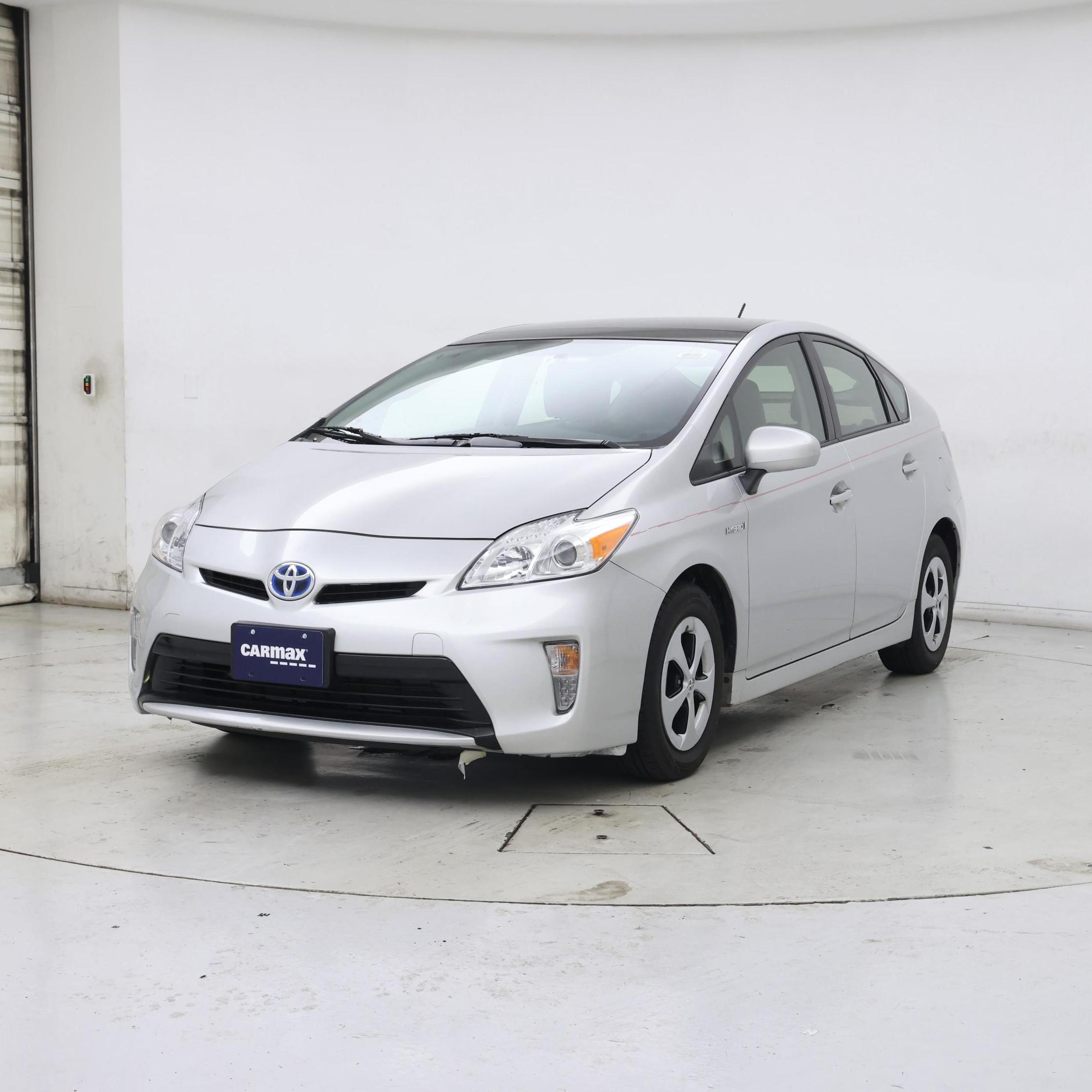 Thumbnail: 2014 Toyota Prius - 4