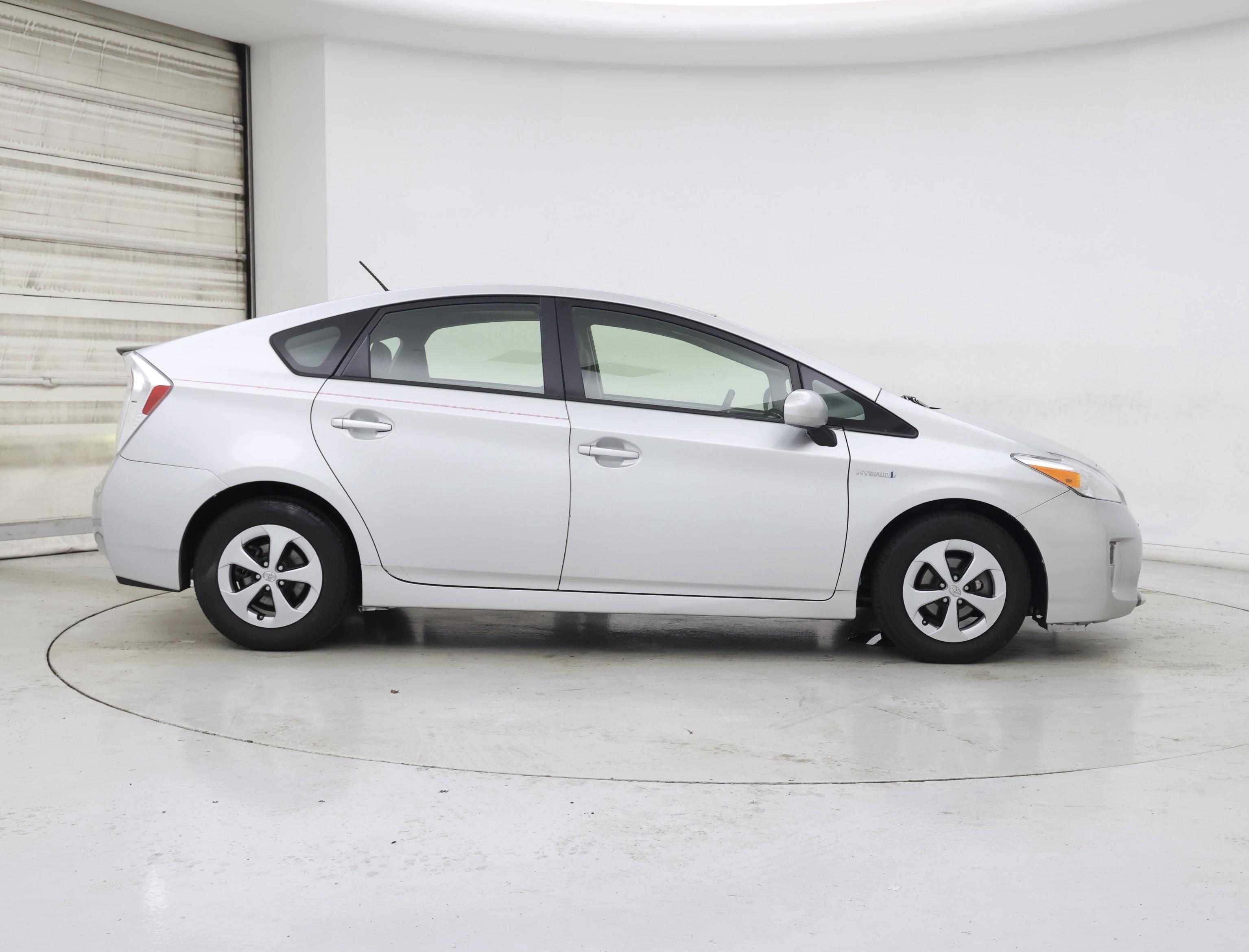 Thumbnail: 2014 Toyota Prius - 7