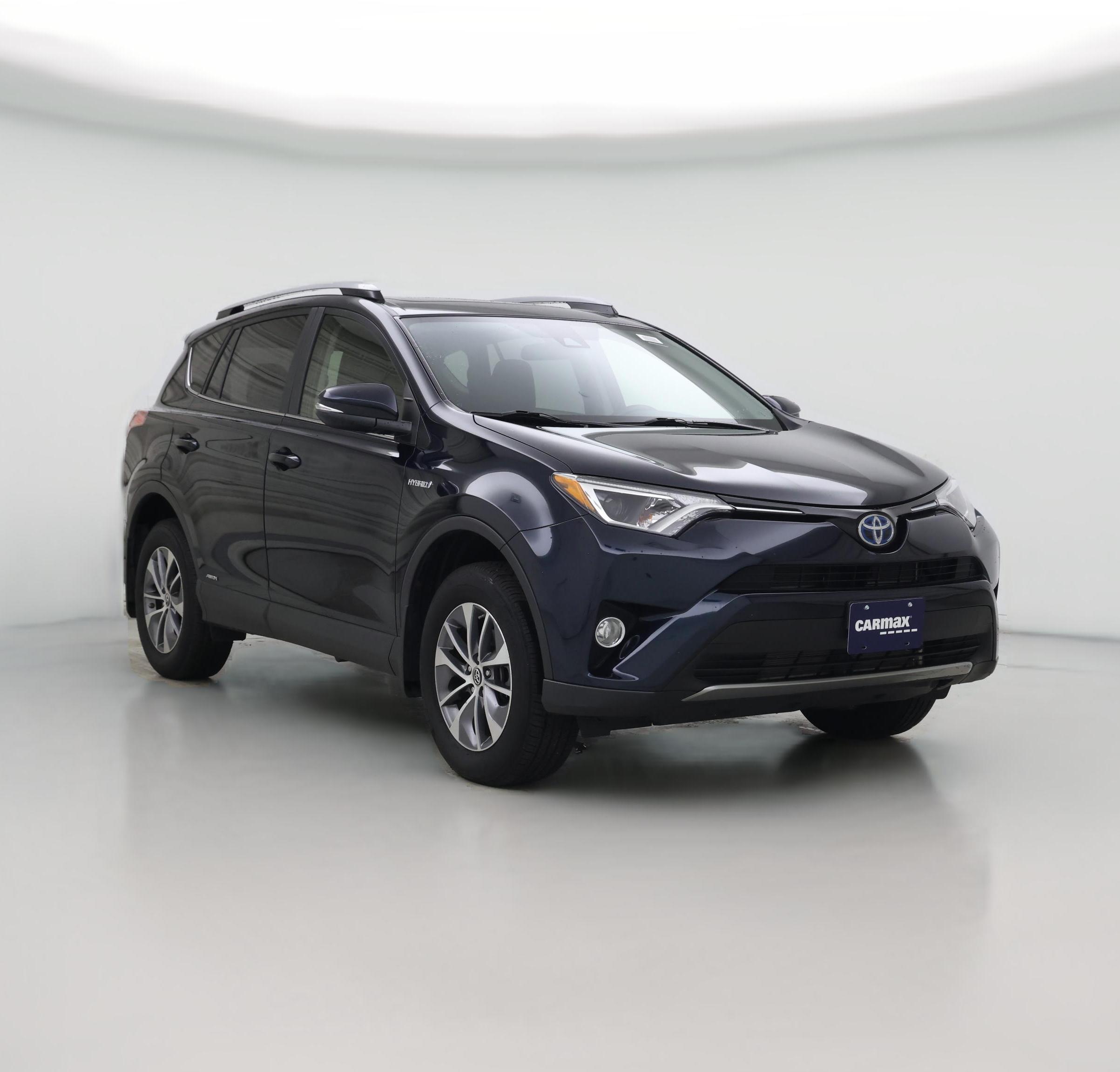 Thumbnail: 2017 Toyota RAV4 - 1