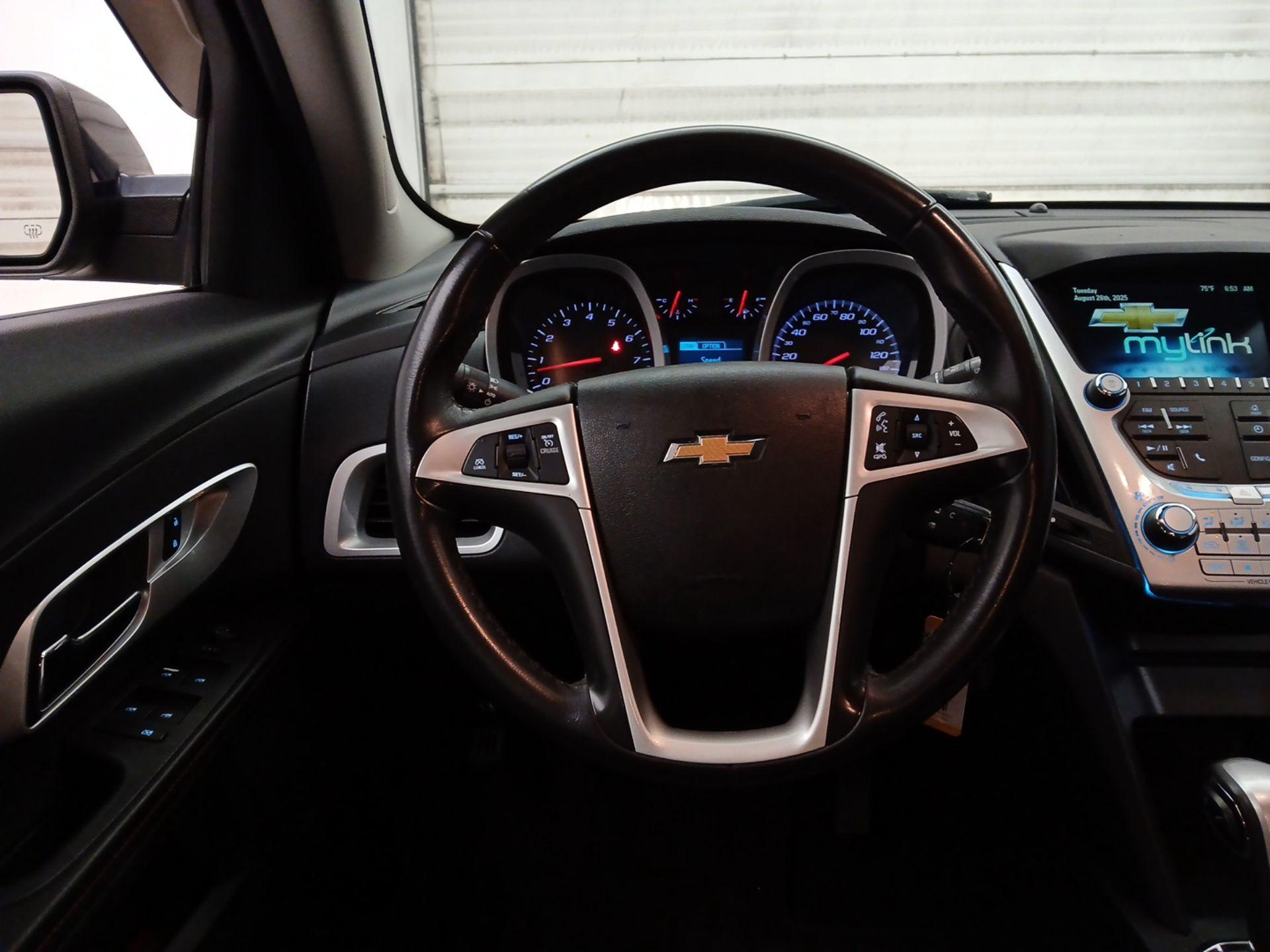 Thumbnail: 2015 Chevrolet Equinox - 10