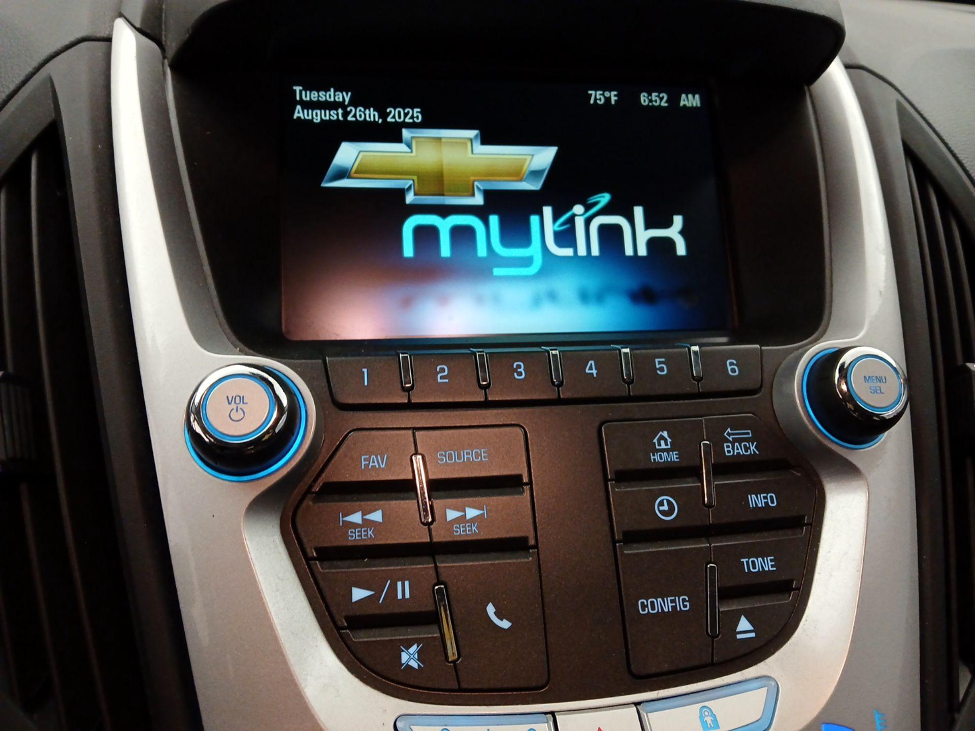 Thumbnail: 2015 Chevrolet Equinox - 14