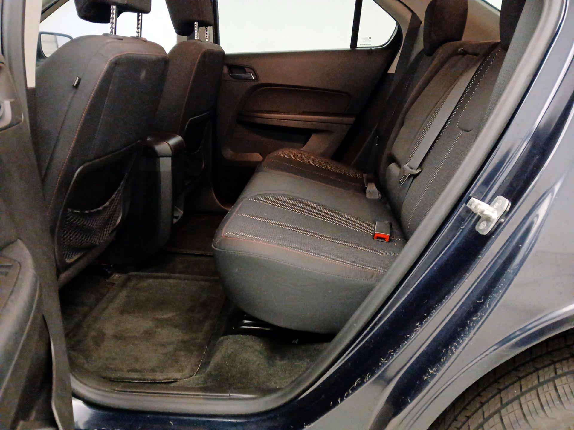 Thumbnail: 2015 Chevrolet Equinox - 18
