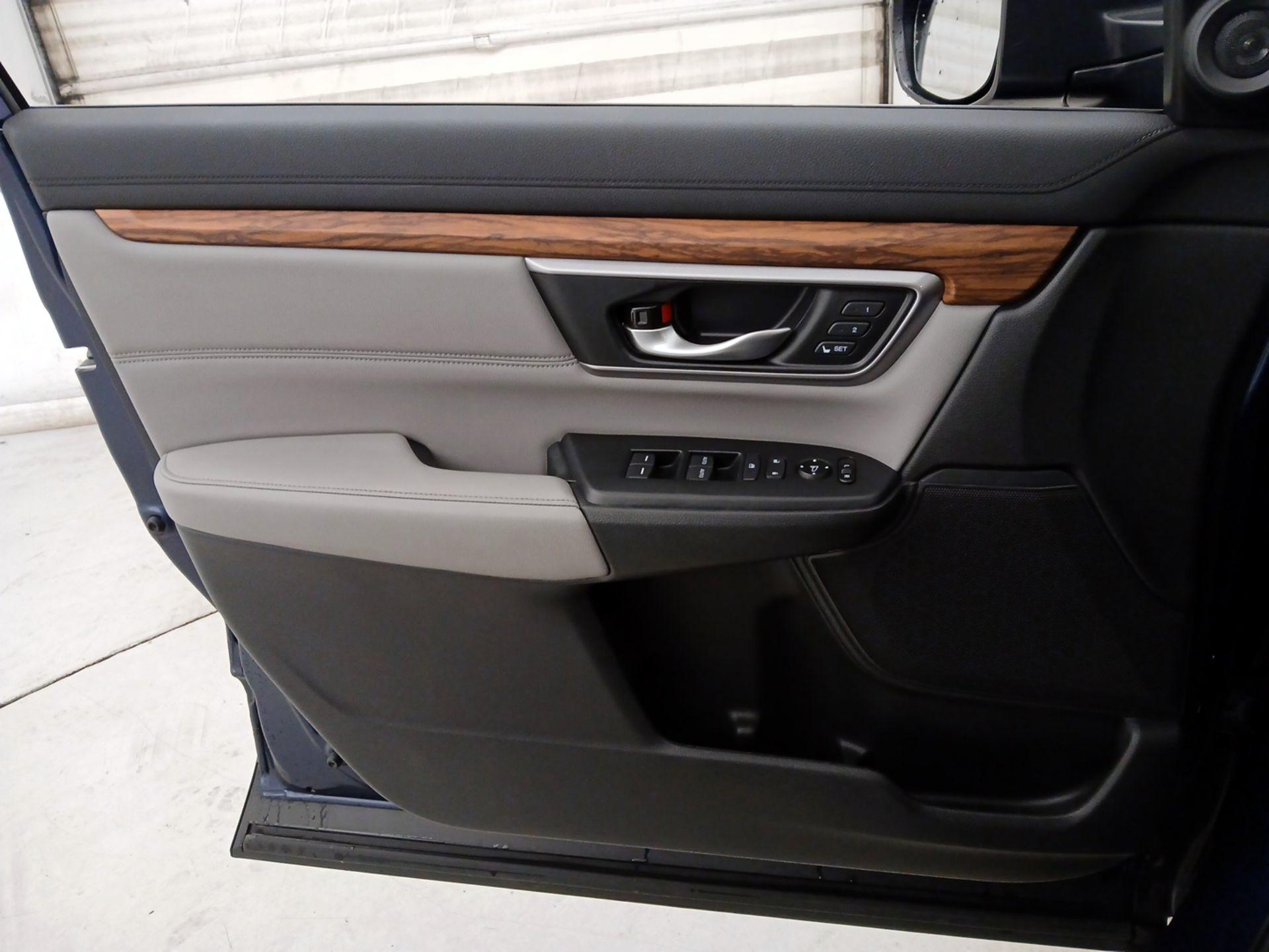 Thumbnail: 2018 Honda CR-V - 12