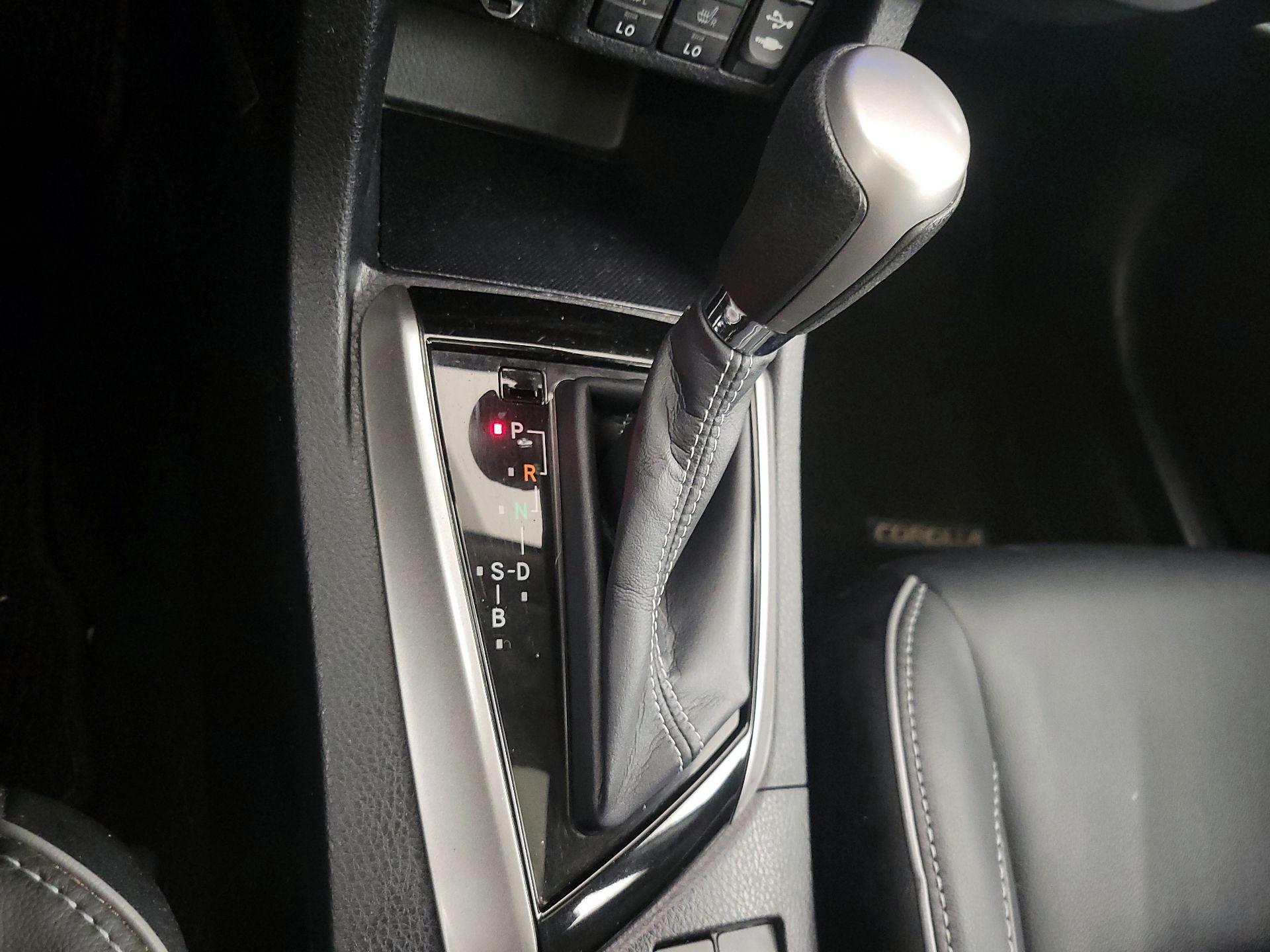 Thumbnail: 2014 Toyota Corolla - 17