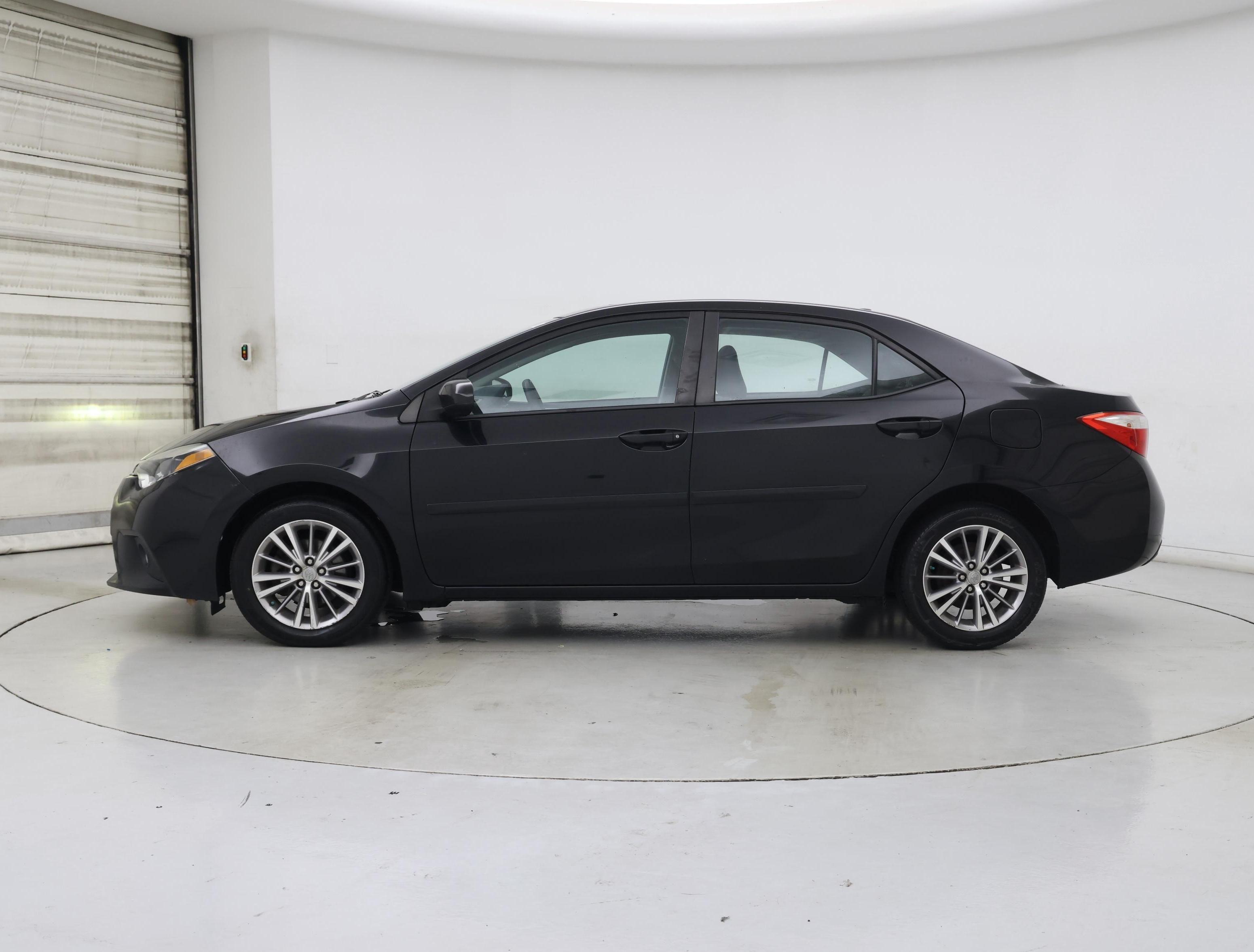 Thumbnail: 2014 Toyota Corolla - 3