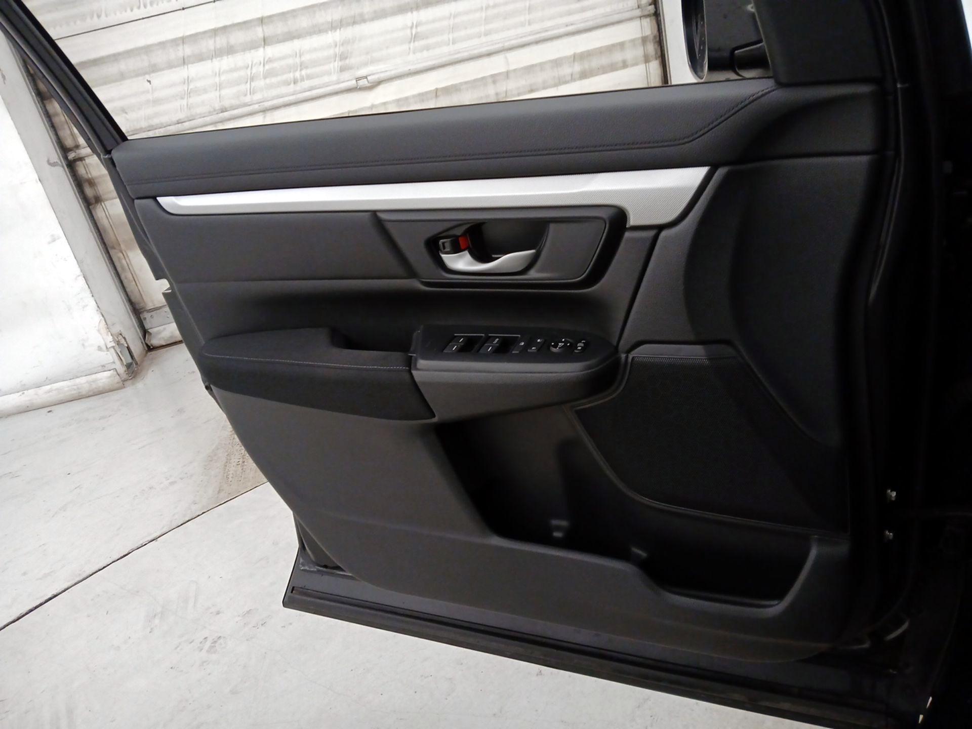 Thumbnail: 2017 Honda CR-V - 12