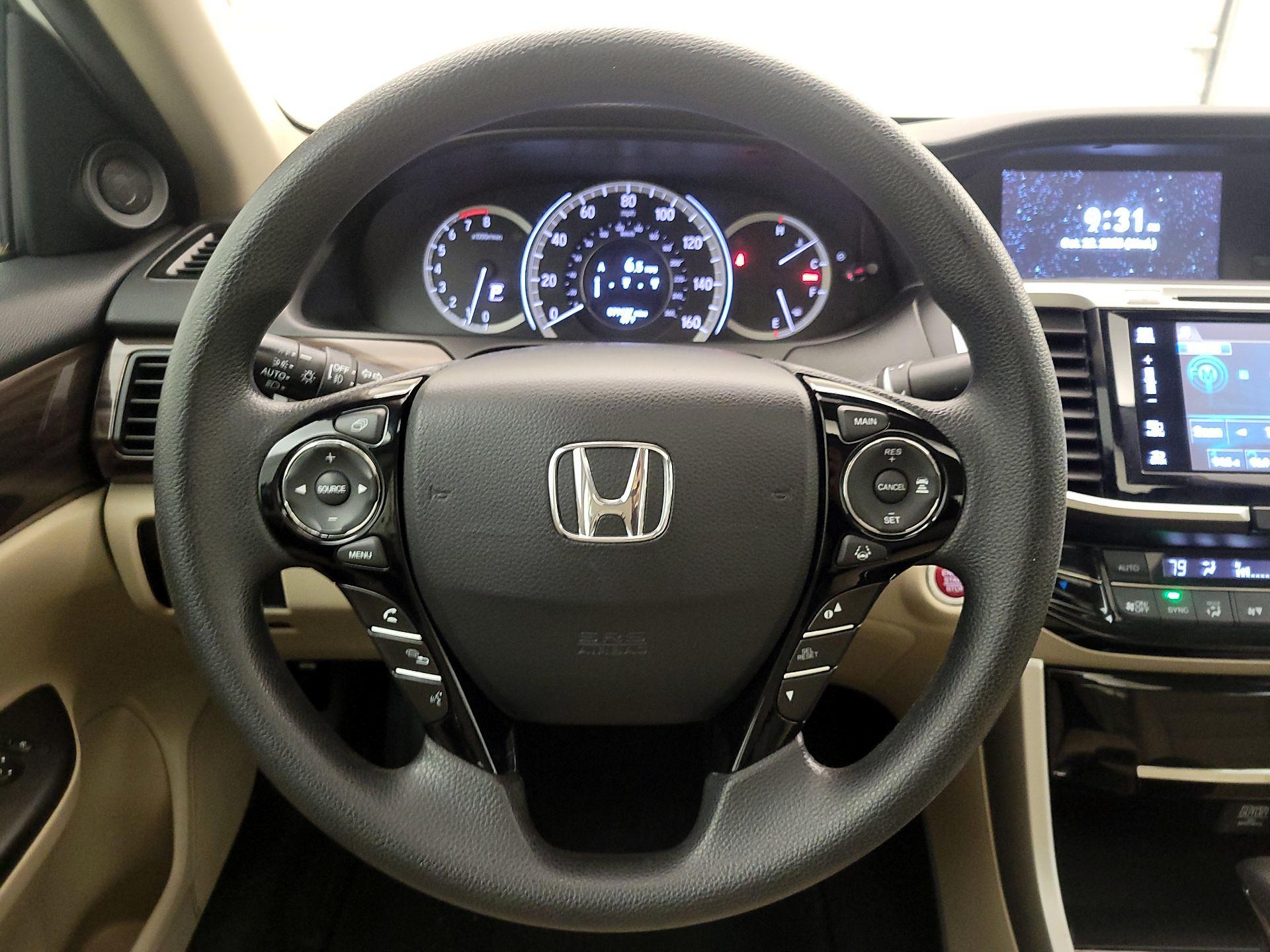 Thumbnail: 2016 Honda Accord - 10