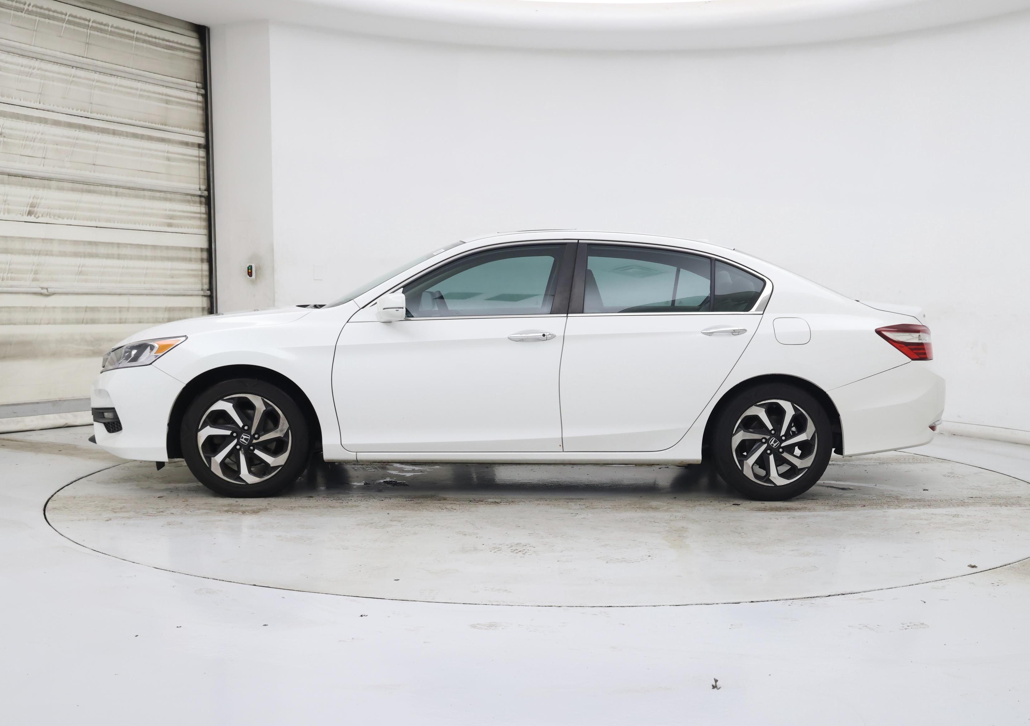 Thumbnail: 2016 Honda Accord - 3