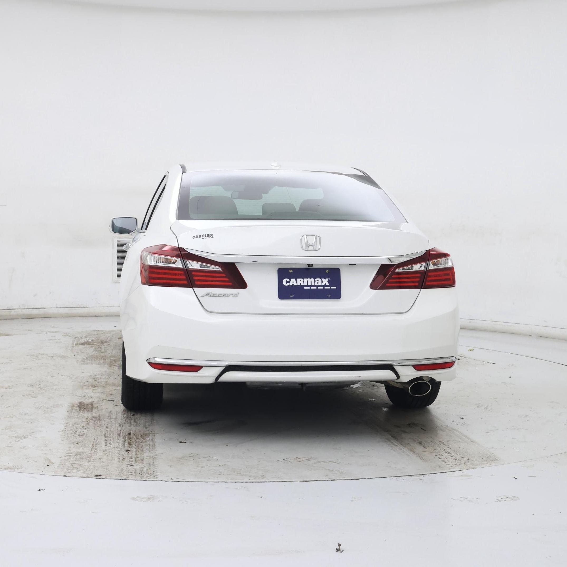 Thumbnail: 2016 Honda Accord - 6