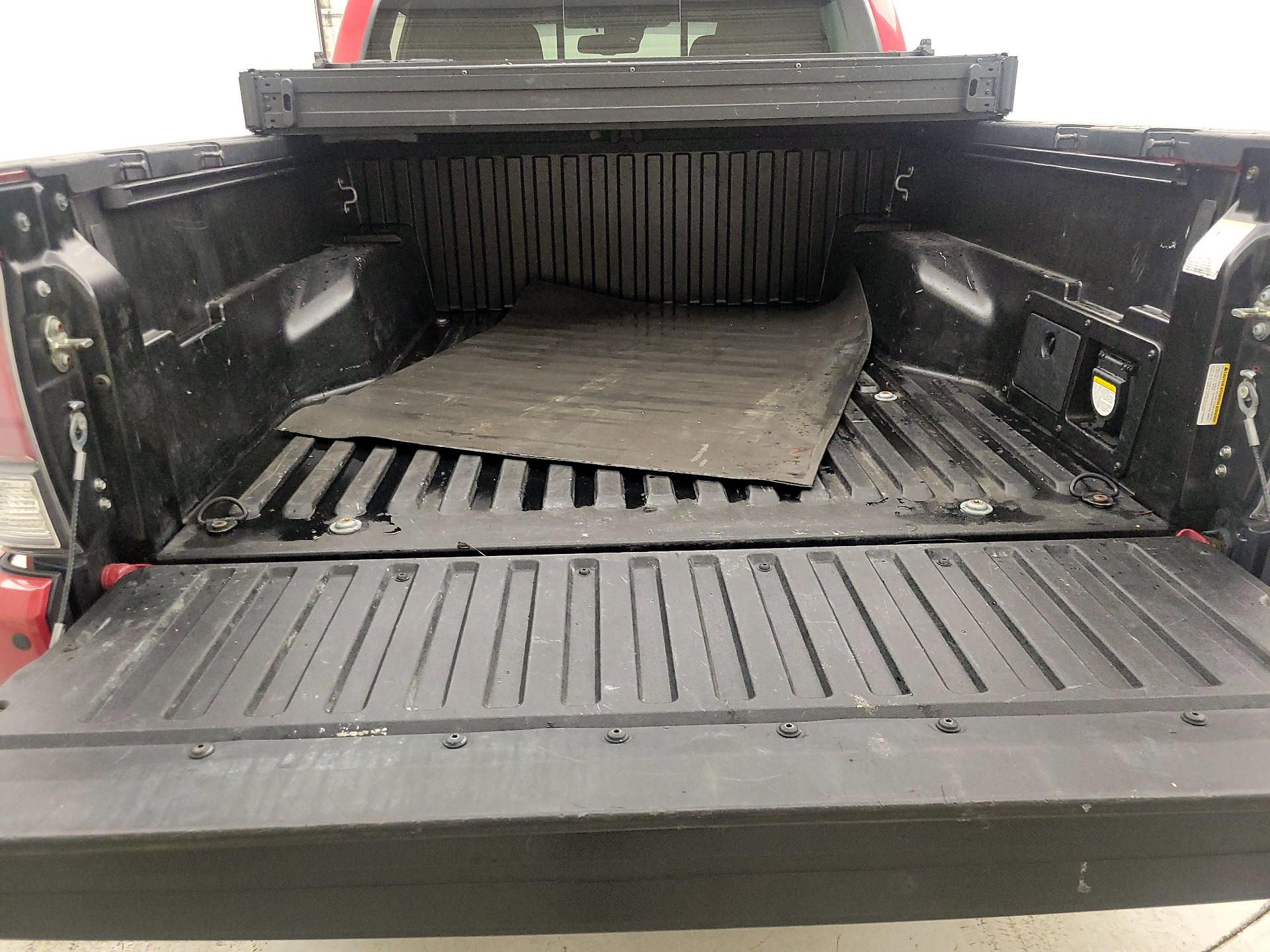 Thumbnail: 2020 Toyota Tacoma - 20