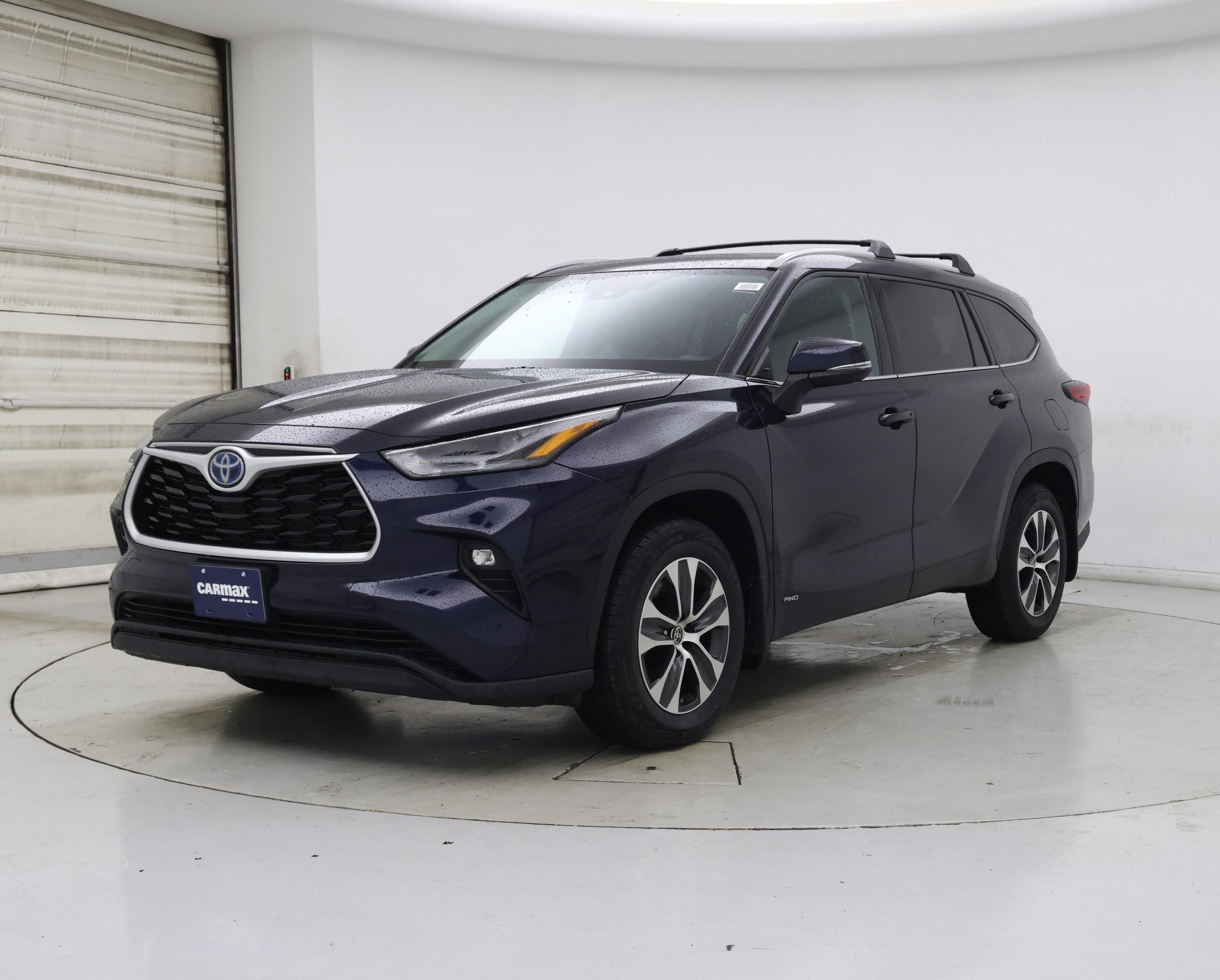 Thumbnail: 2022 Toyota Highlander - 4