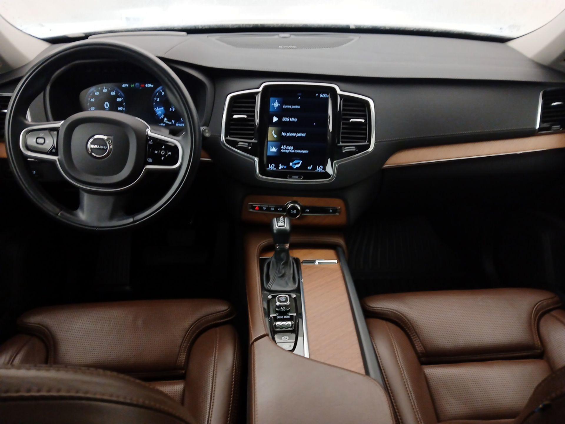 Thumbnail: 2020 Volvo XC90 - 9