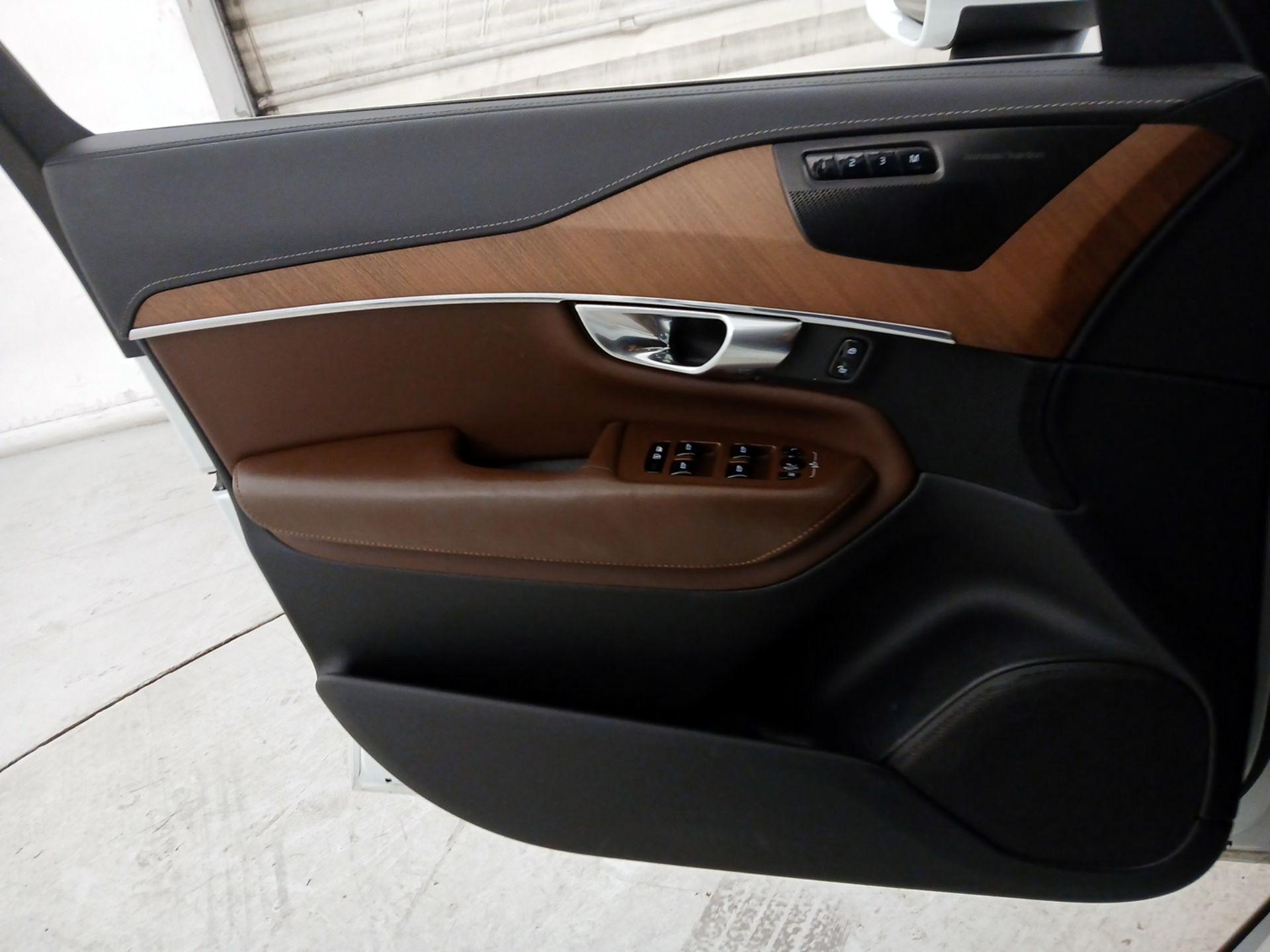 Thumbnail: 2020 Volvo XC90 - 12