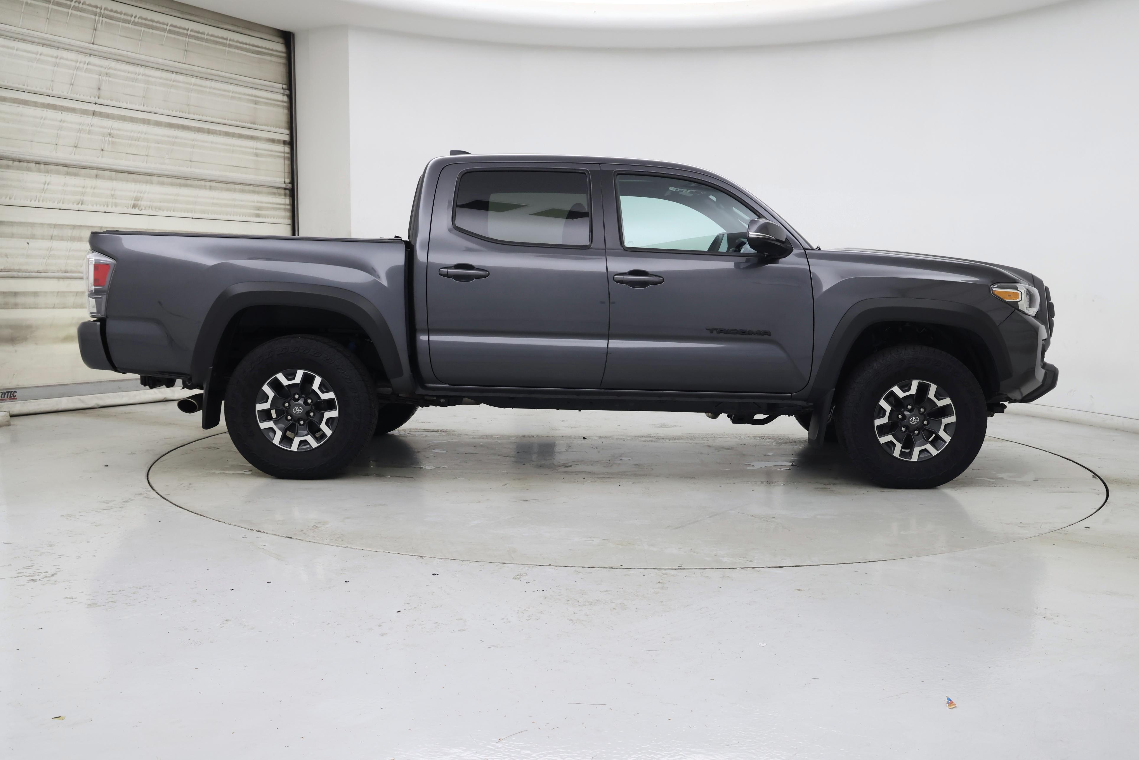 Thumbnail: 2022 Toyota Tacoma - 7