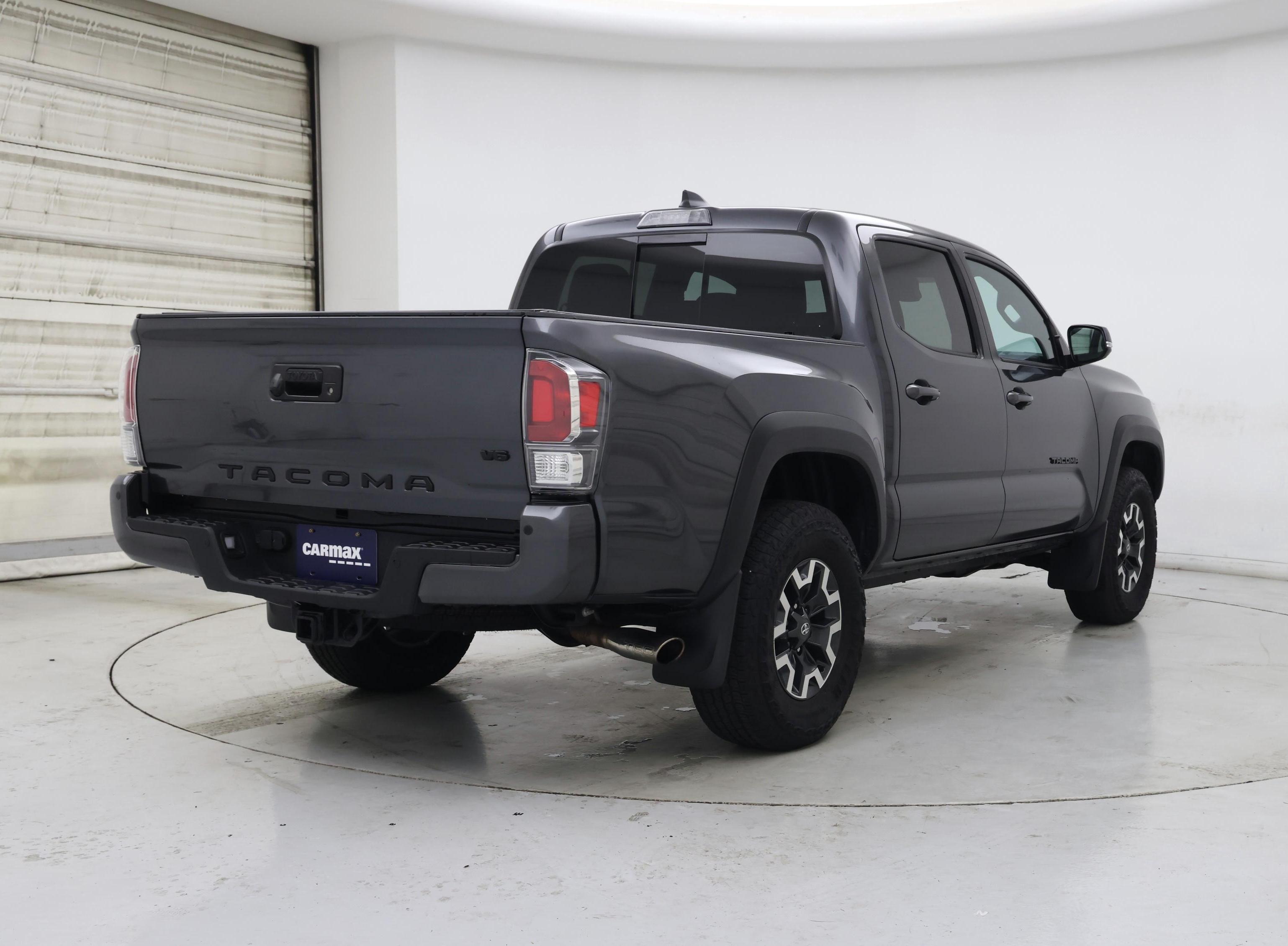 Thumbnail: 2022 Toyota Tacoma - 8