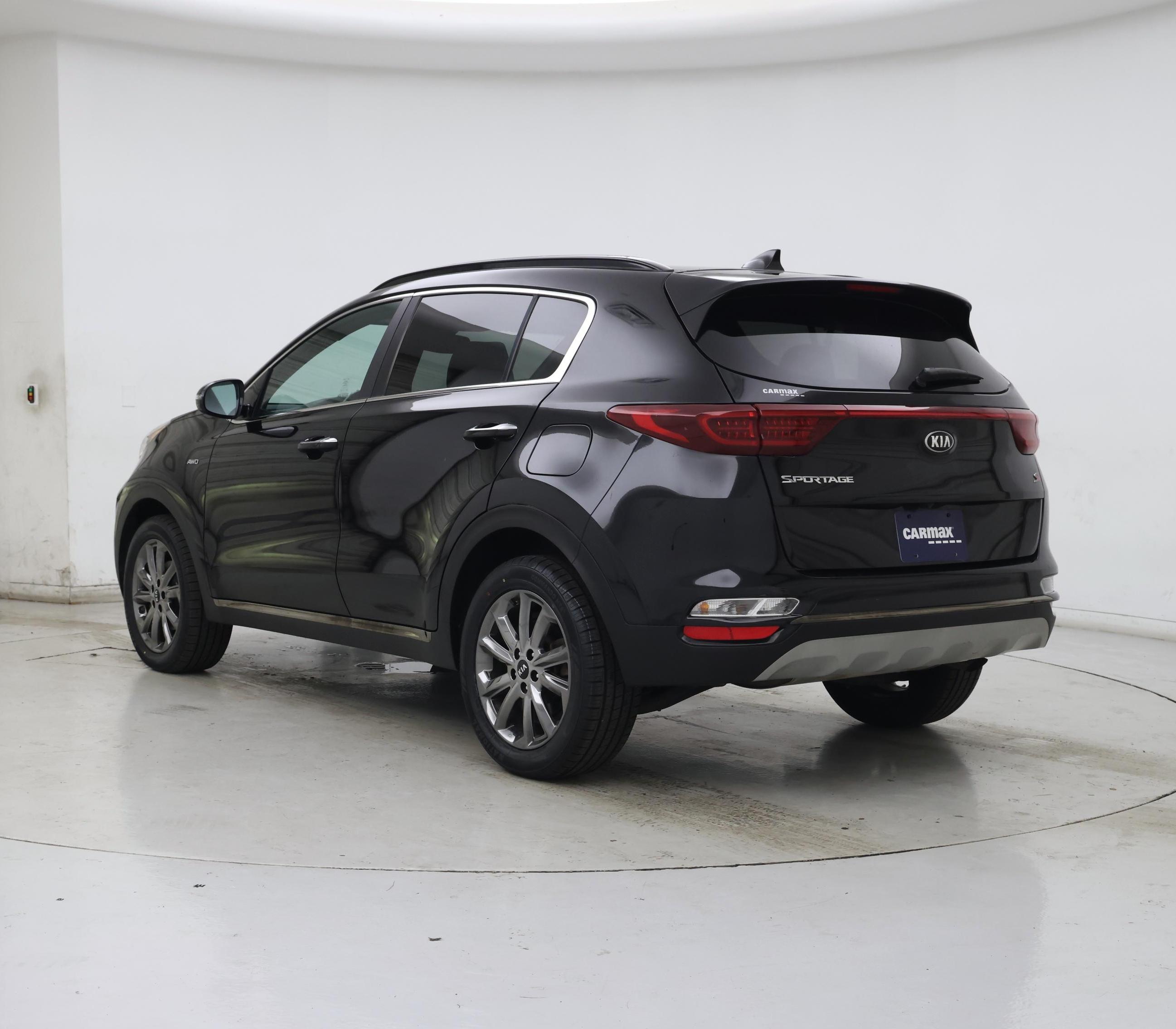 Thumbnail: 2020 Kia Sportage - 2