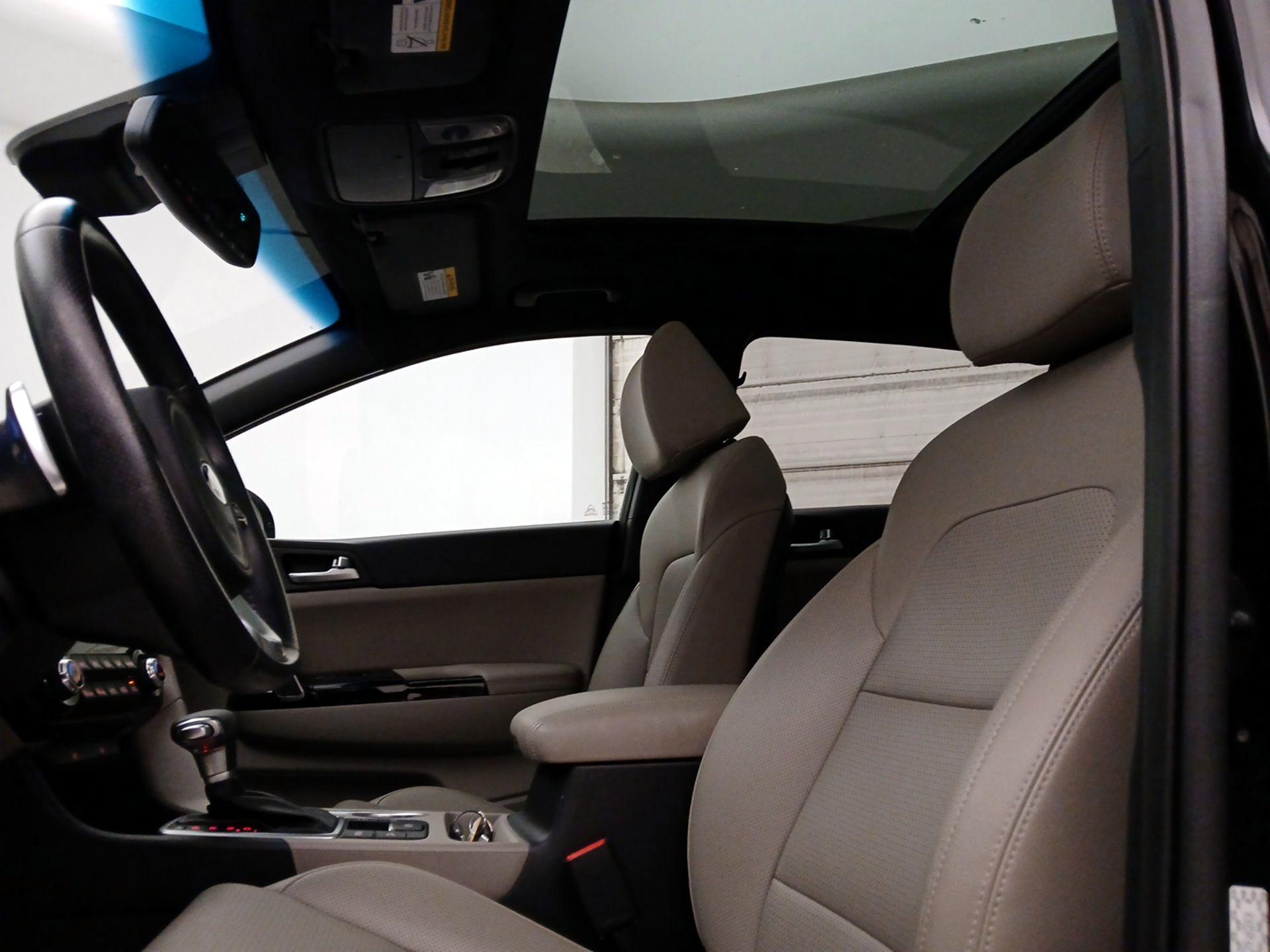 Thumbnail: 2020 Kia Sportage - 19
