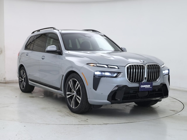 Gray 2023 BMW X7 xDrive40i AWD SUV / Crossover All-Wheel Drive Automatic