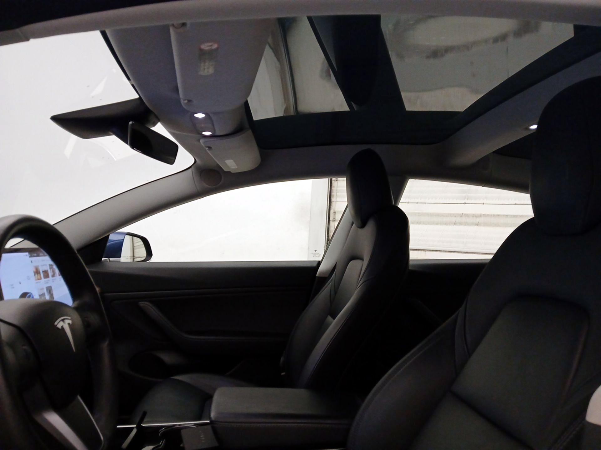 Thumbnail: 2020 Tesla Model 3 - 17