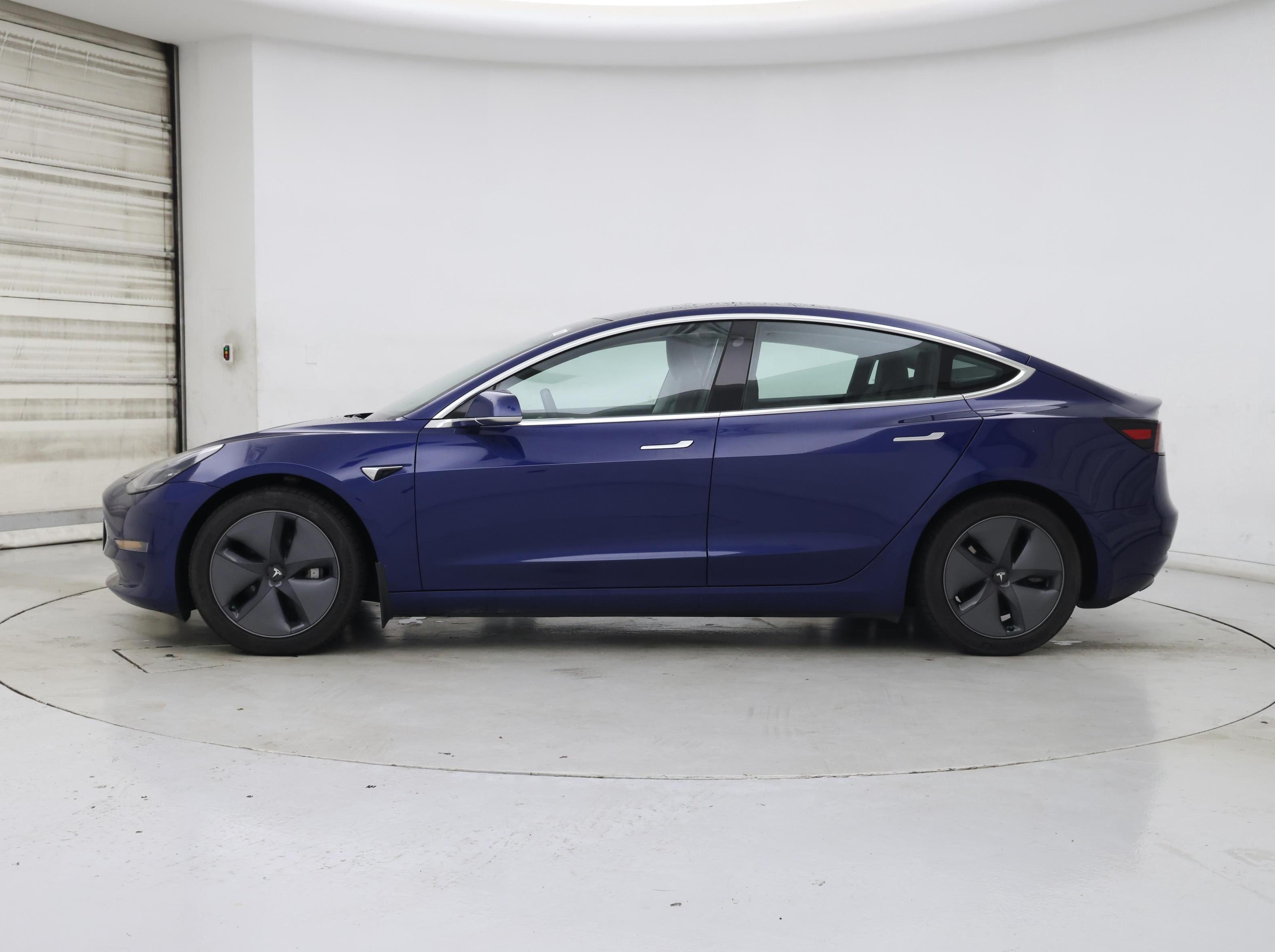 Thumbnail: 2020 Tesla Model 3 - 3