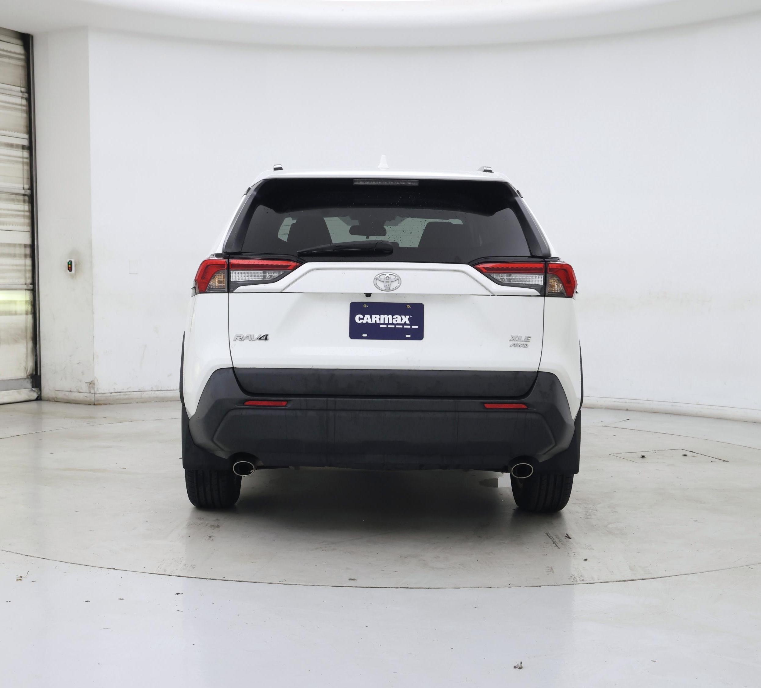 Thumbnail: 2021 Toyota RAV4 - 6