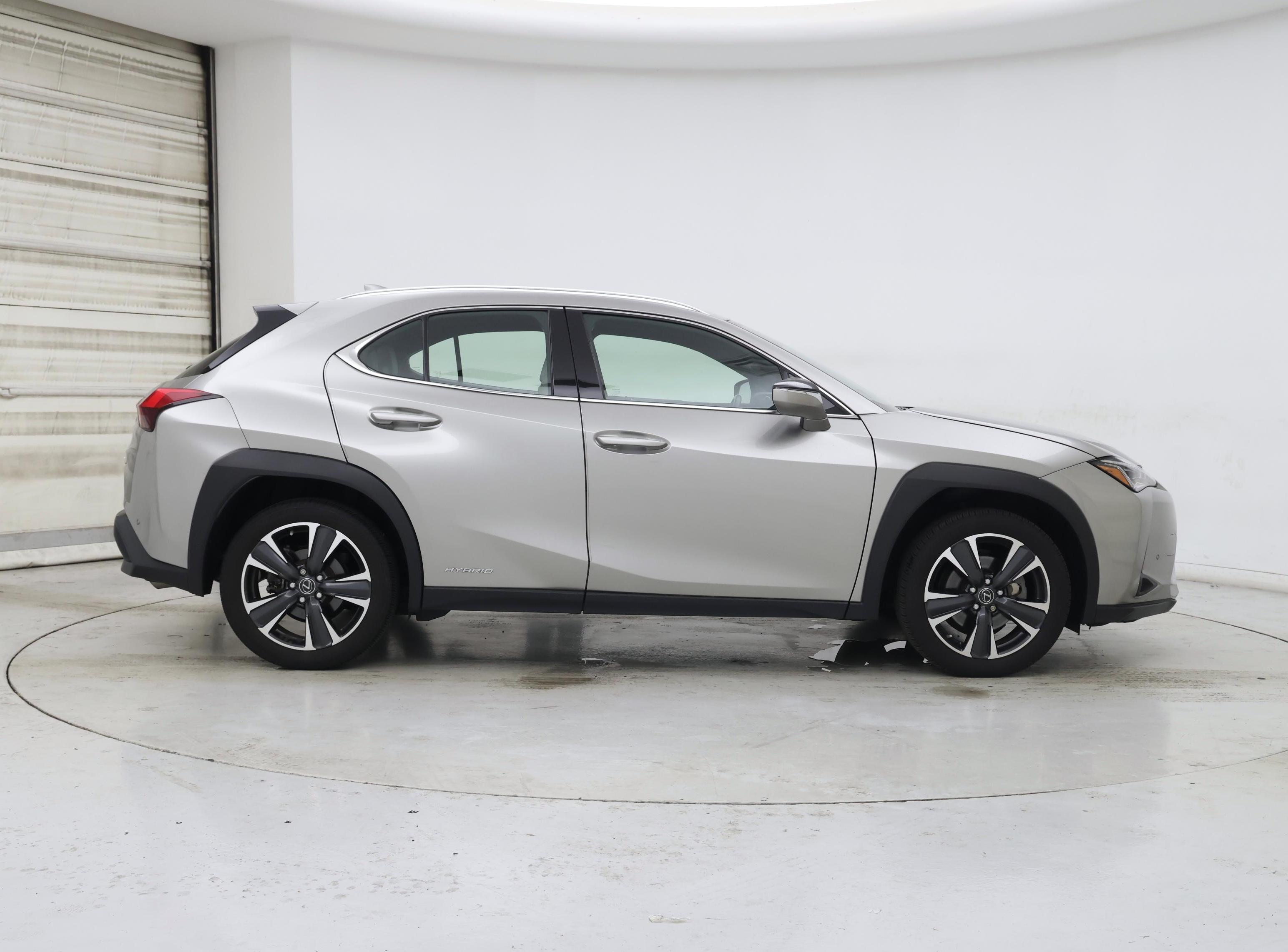Thumbnail: 2021 Lexus UX - 7